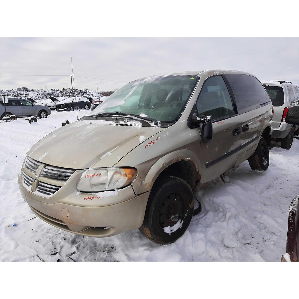 DODGE CARAVAN 2005 Montreal Kenny U Pull