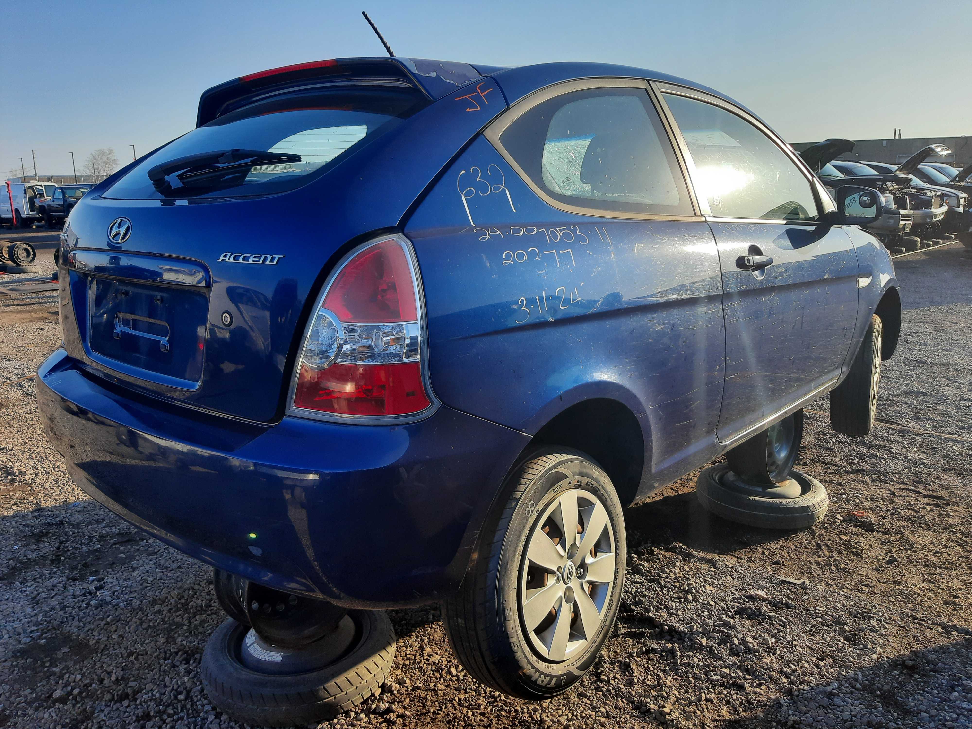 HYUNDAI ACCENT 2011