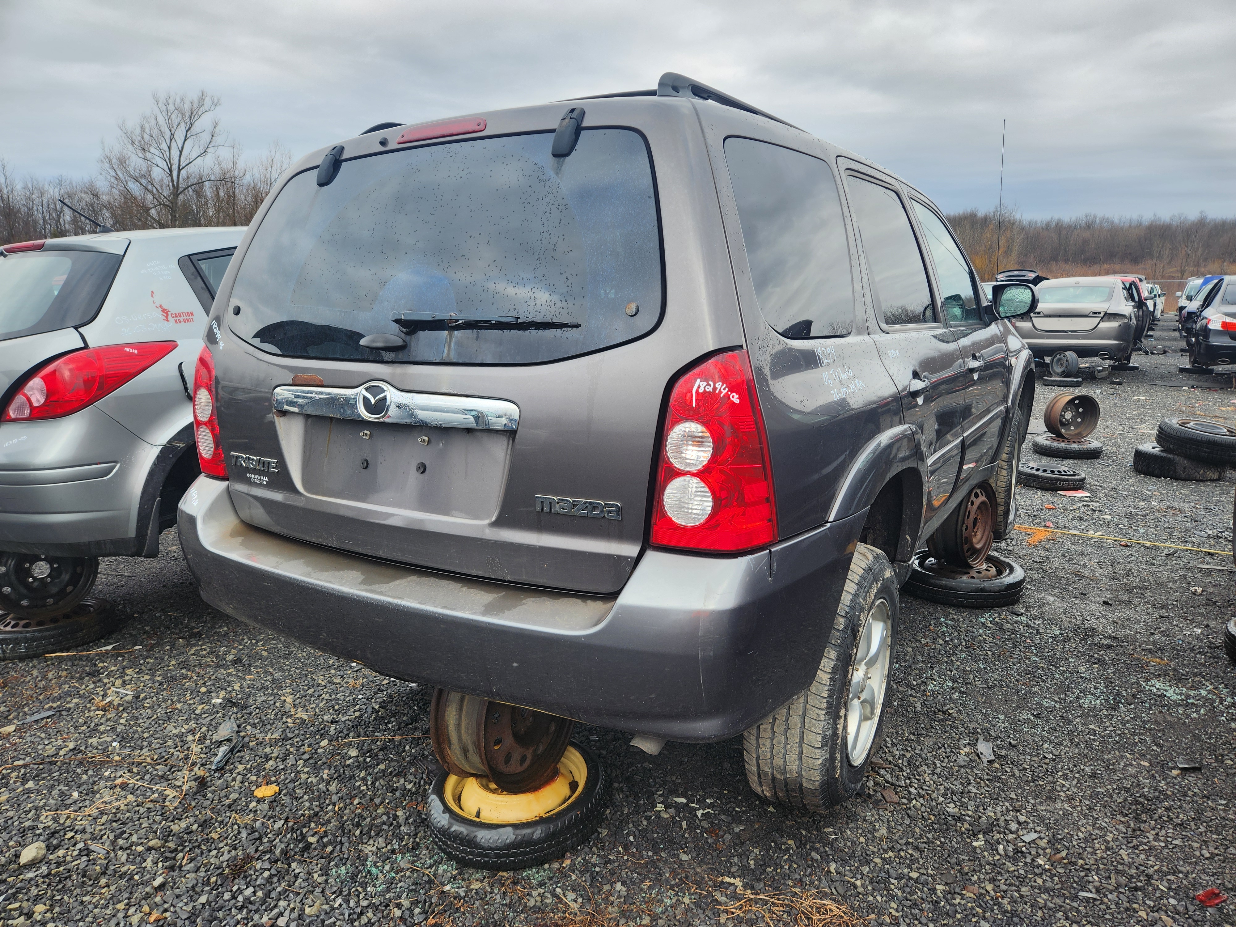 MAZDA TRIBUTE 2006