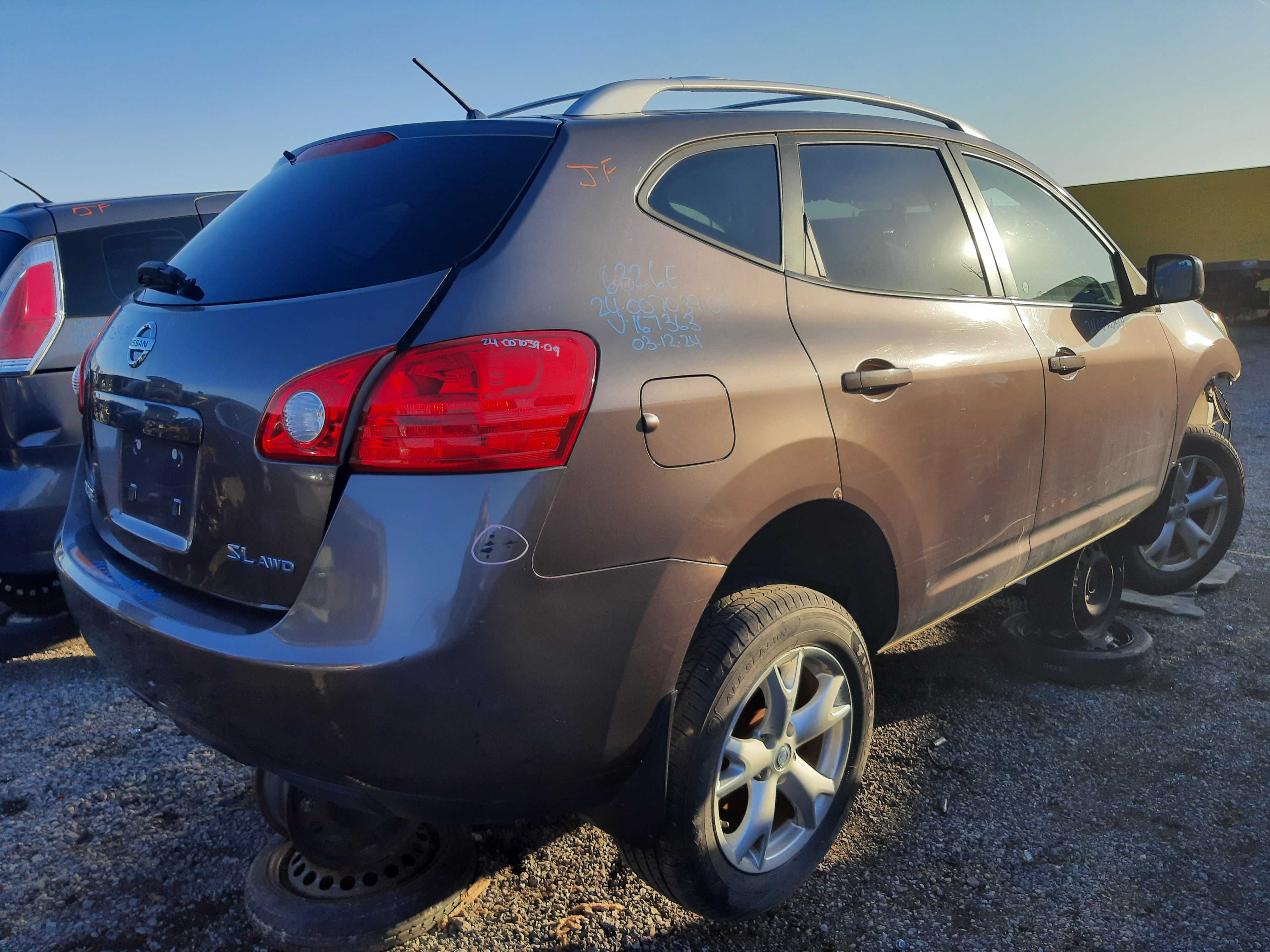 NISSAN ROGUE 2009