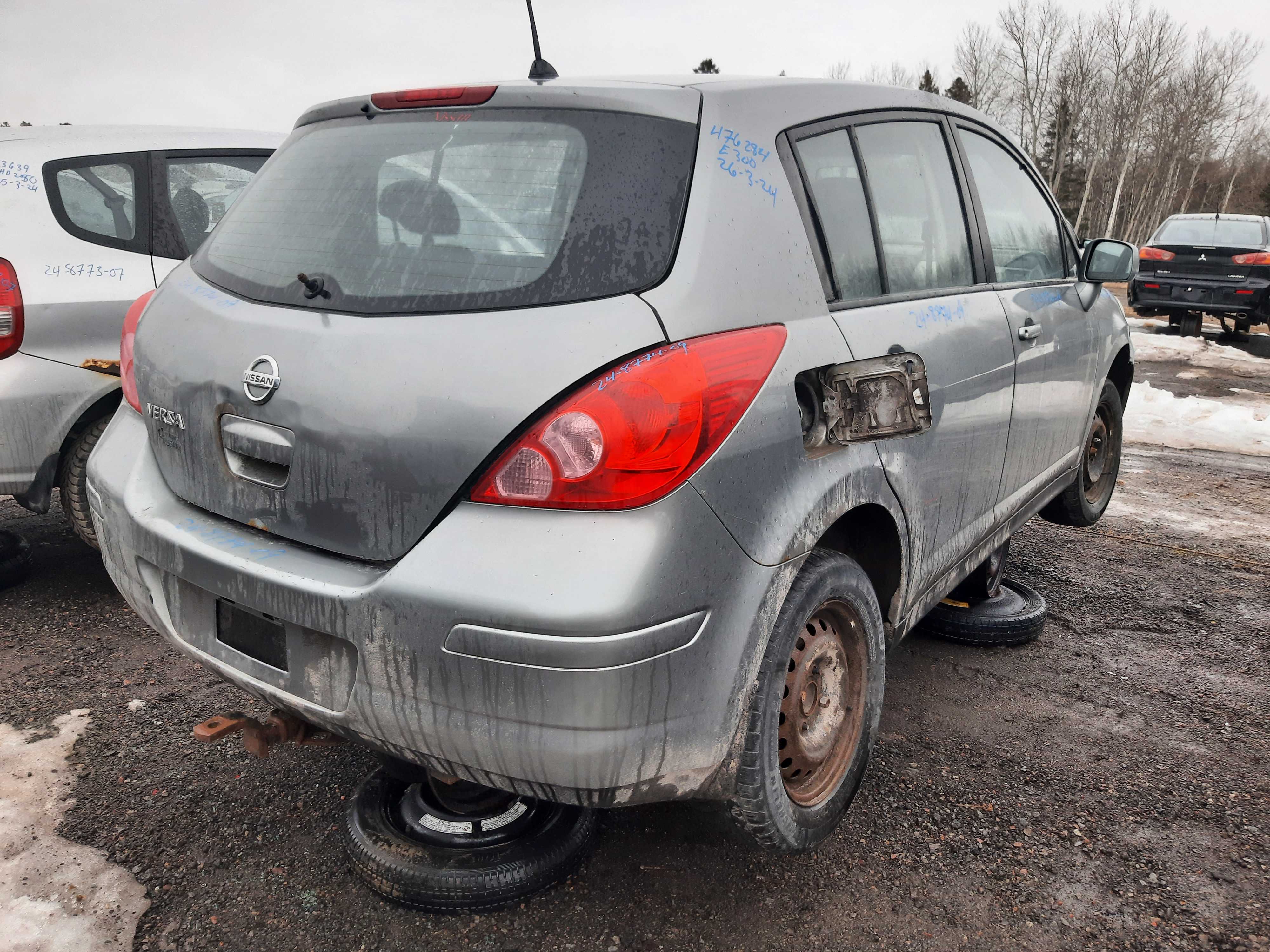 NISSAN VERSA 2009