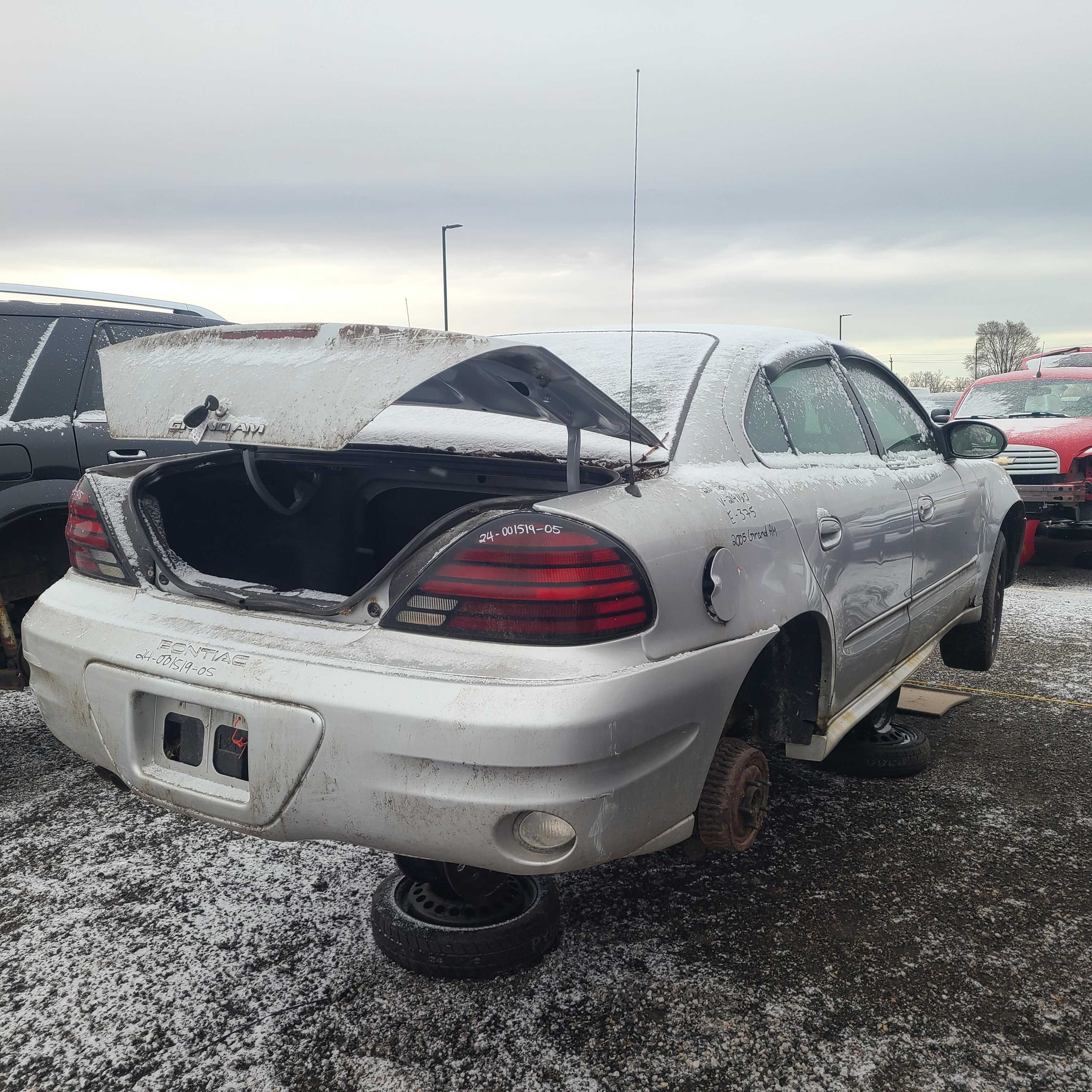 PONTIAC GRAND AM 2005