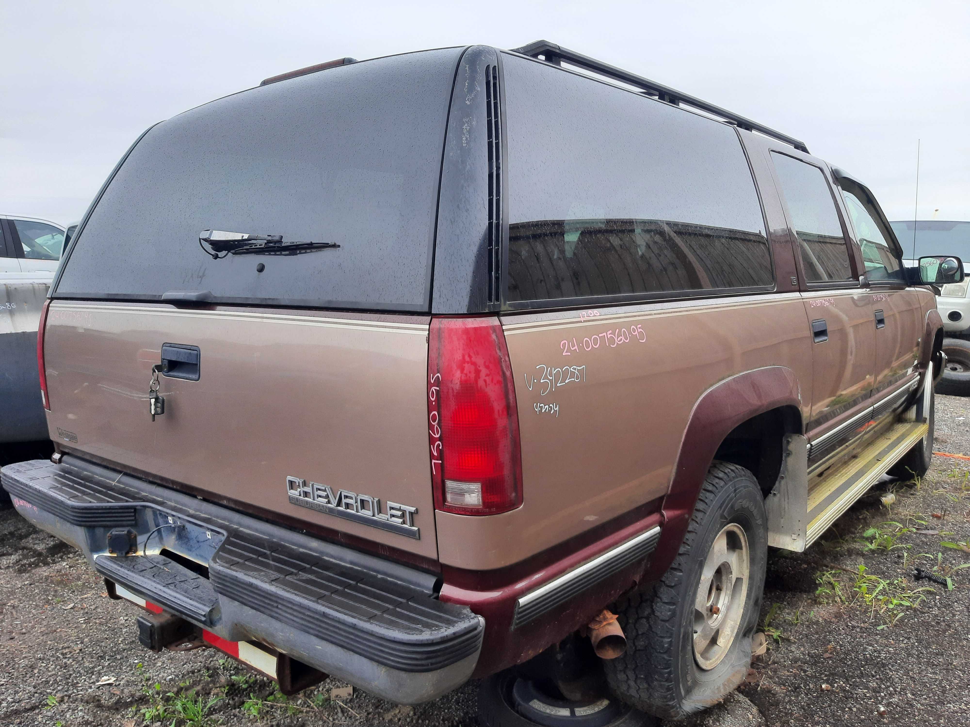 CHEVROLET SUBURBAN 1995 | St-Catharines | Kenny U-Pull