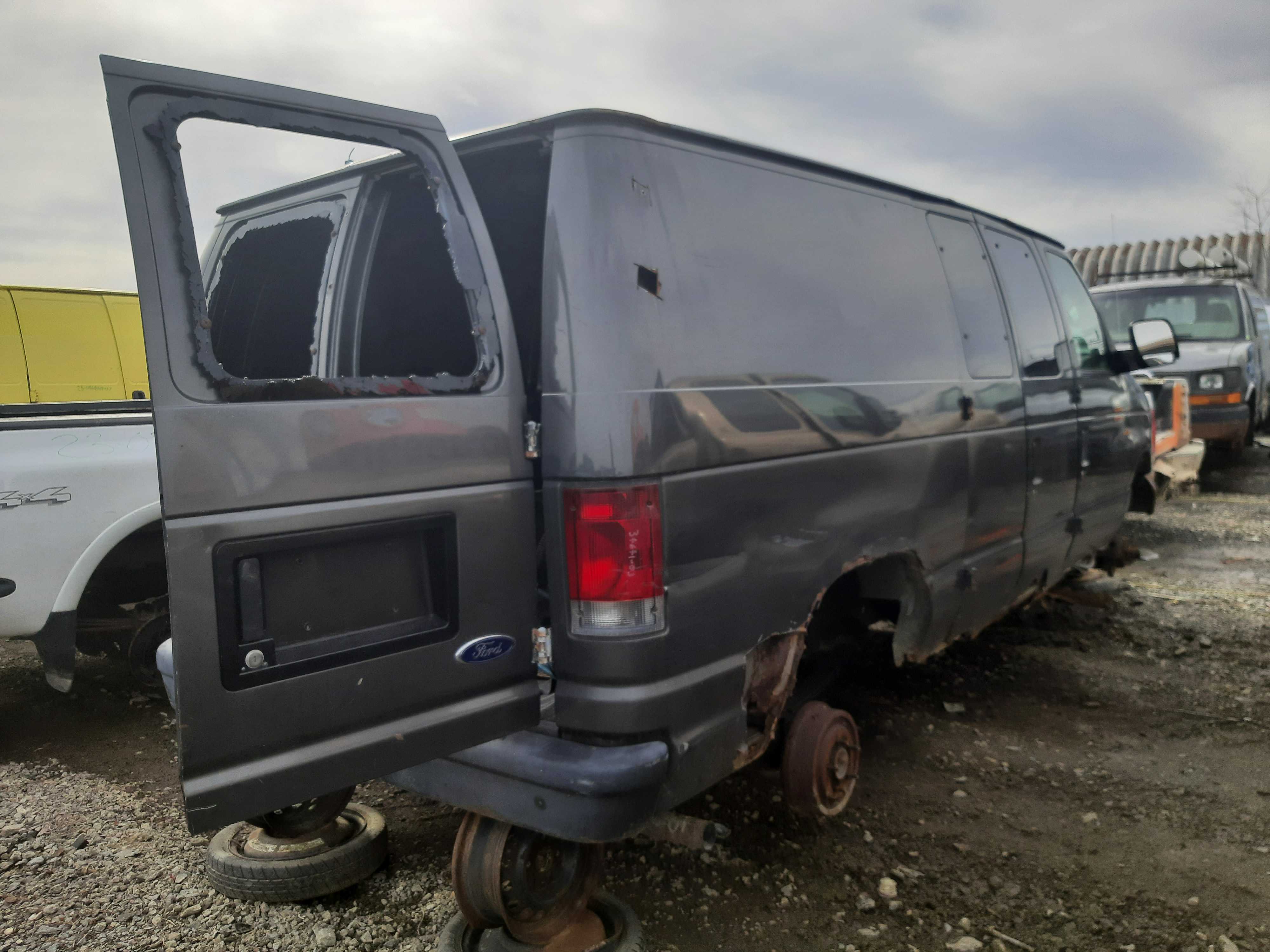 FORD ECONOLINE 2003