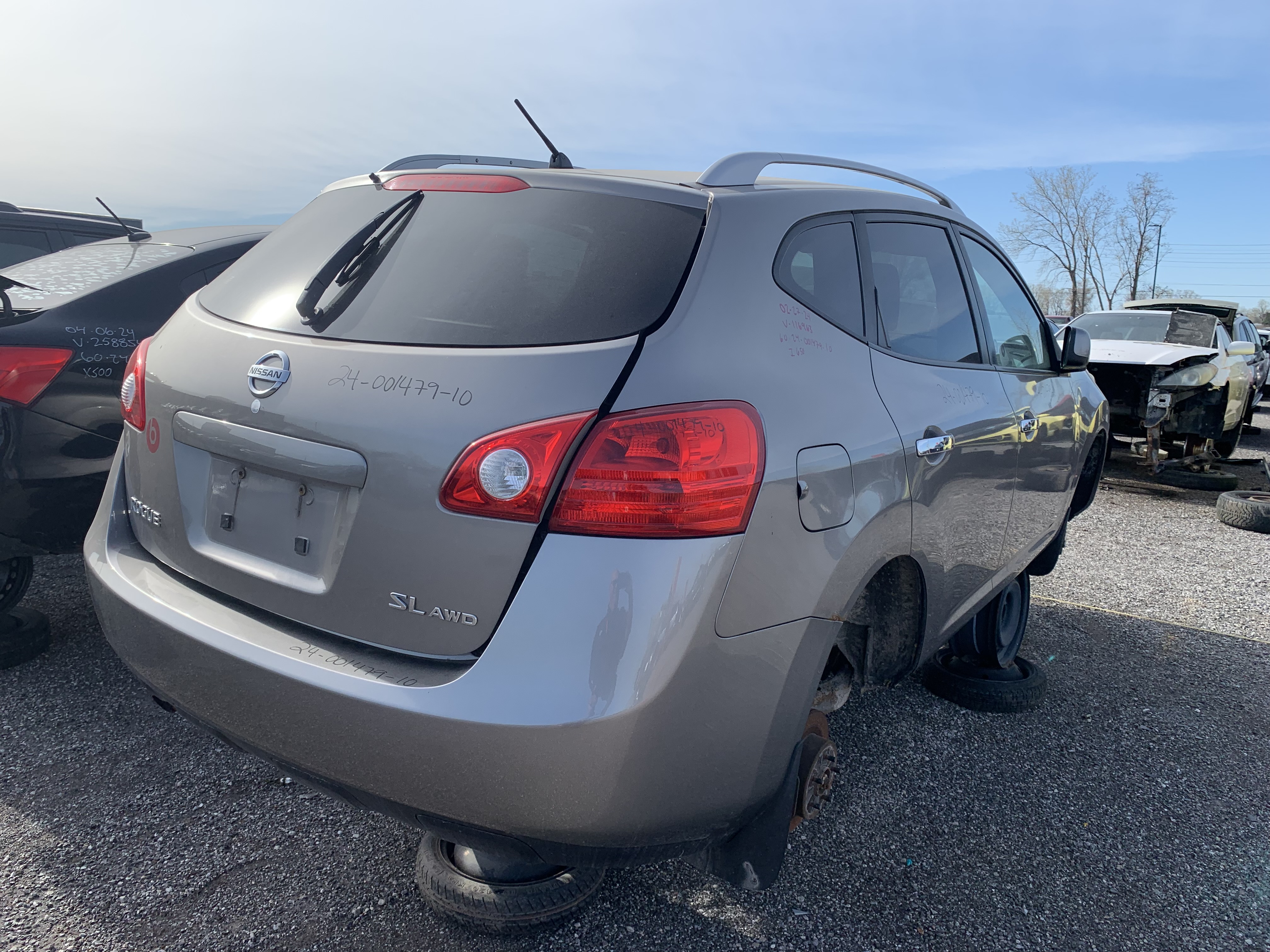 NISSAN ROGUE 2010