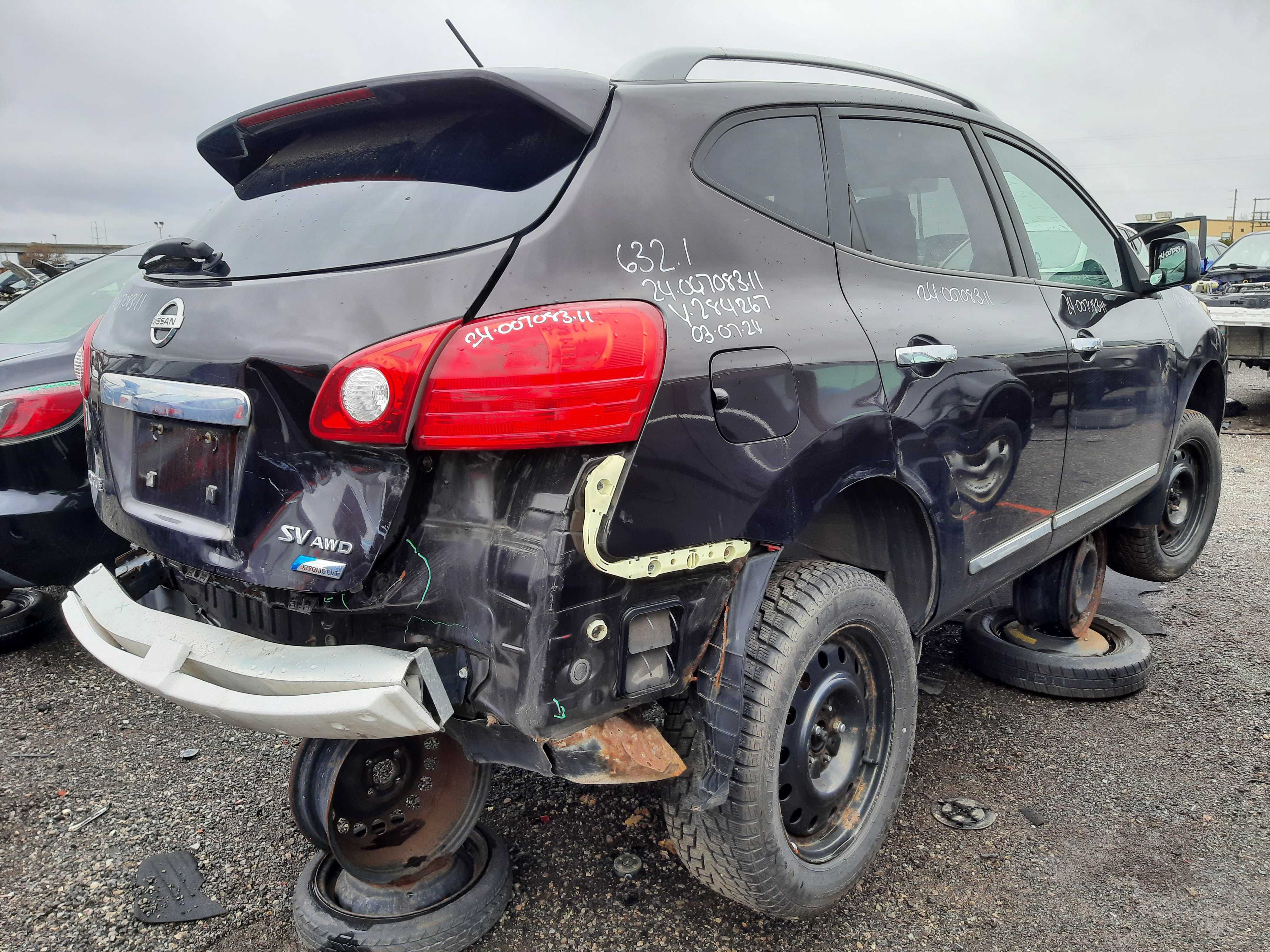 NISSAN ROGUE 2011