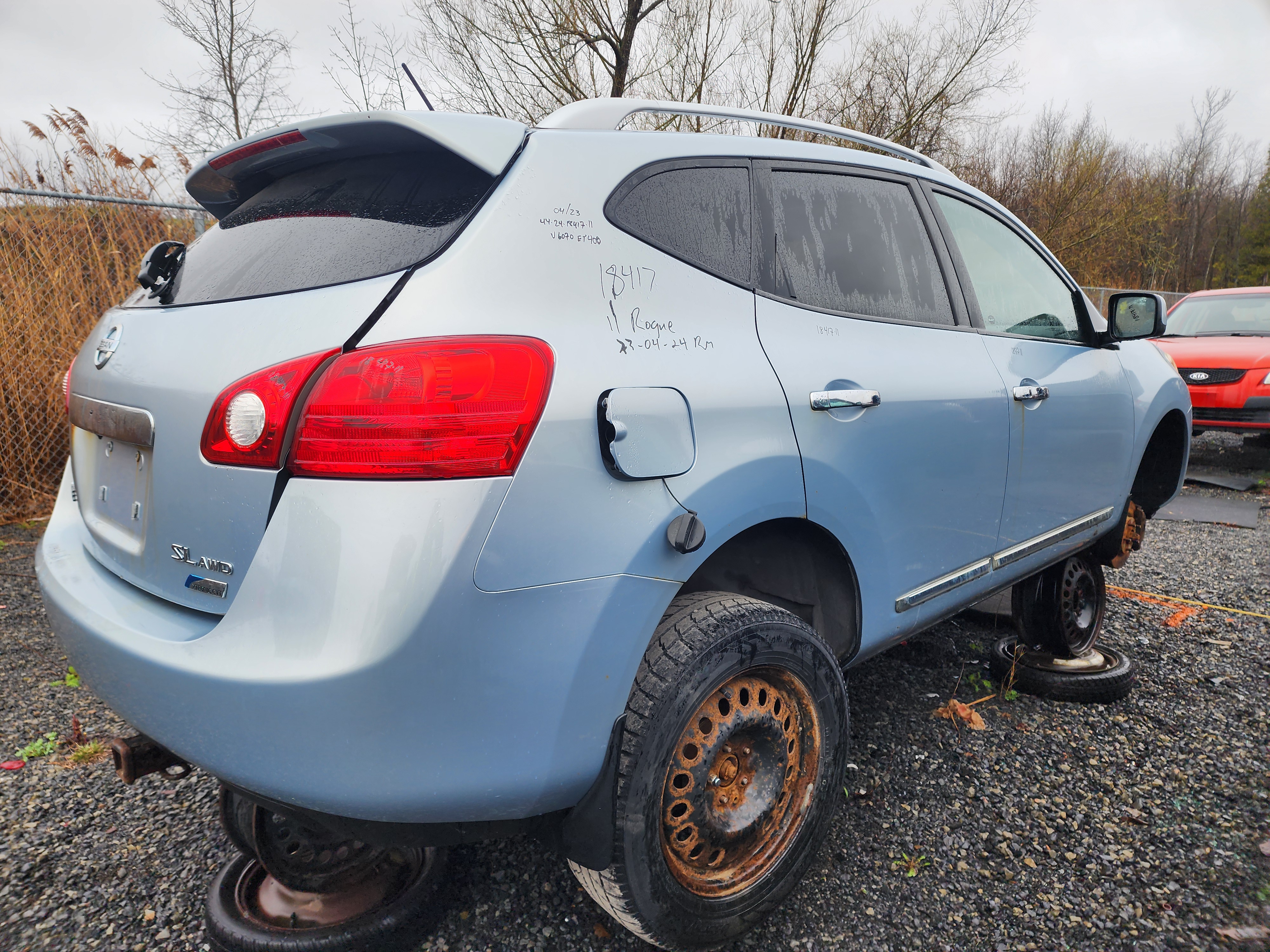 NISSAN ROGUE 2011