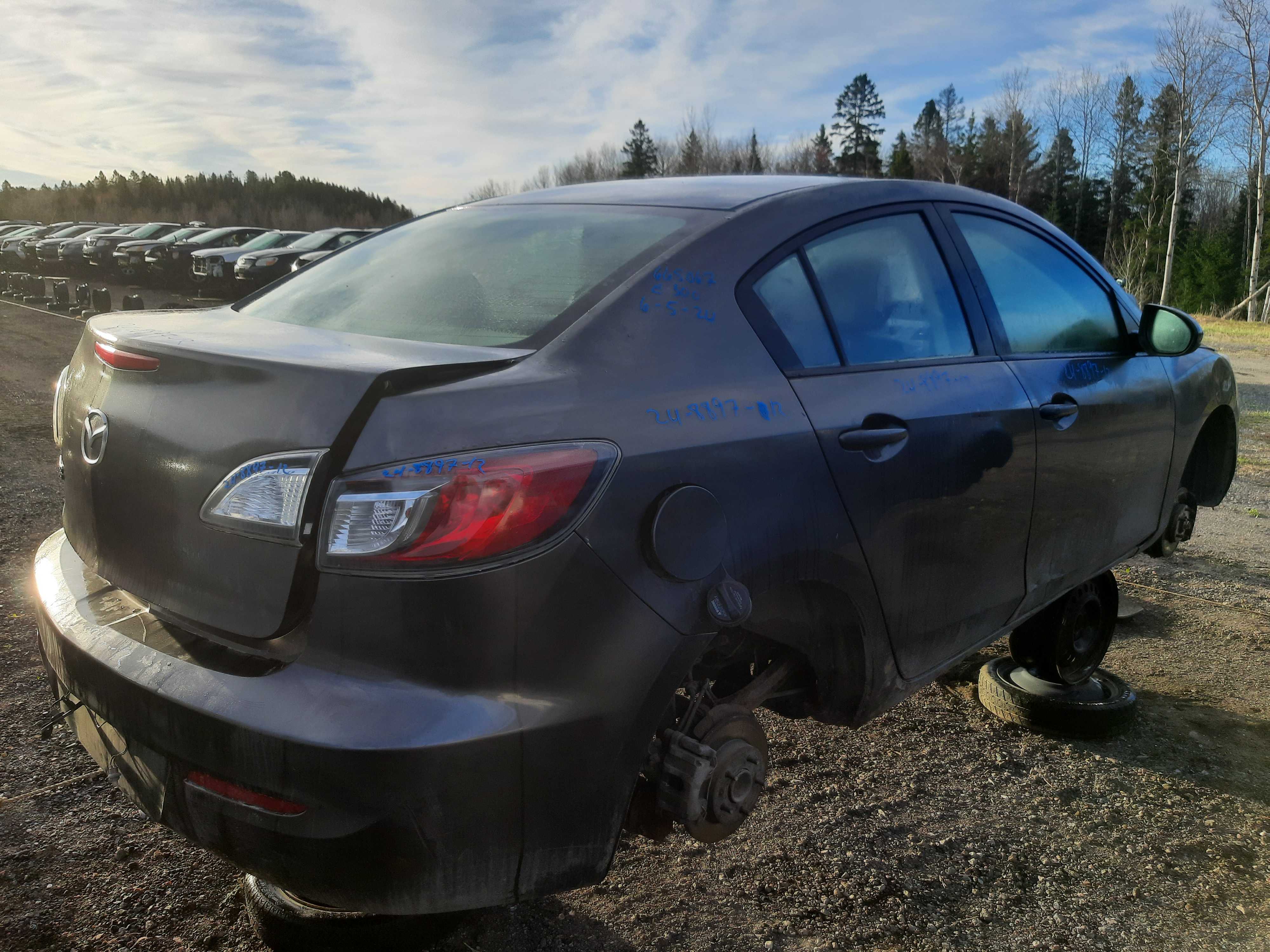 MAZDA MAZDA3 2012