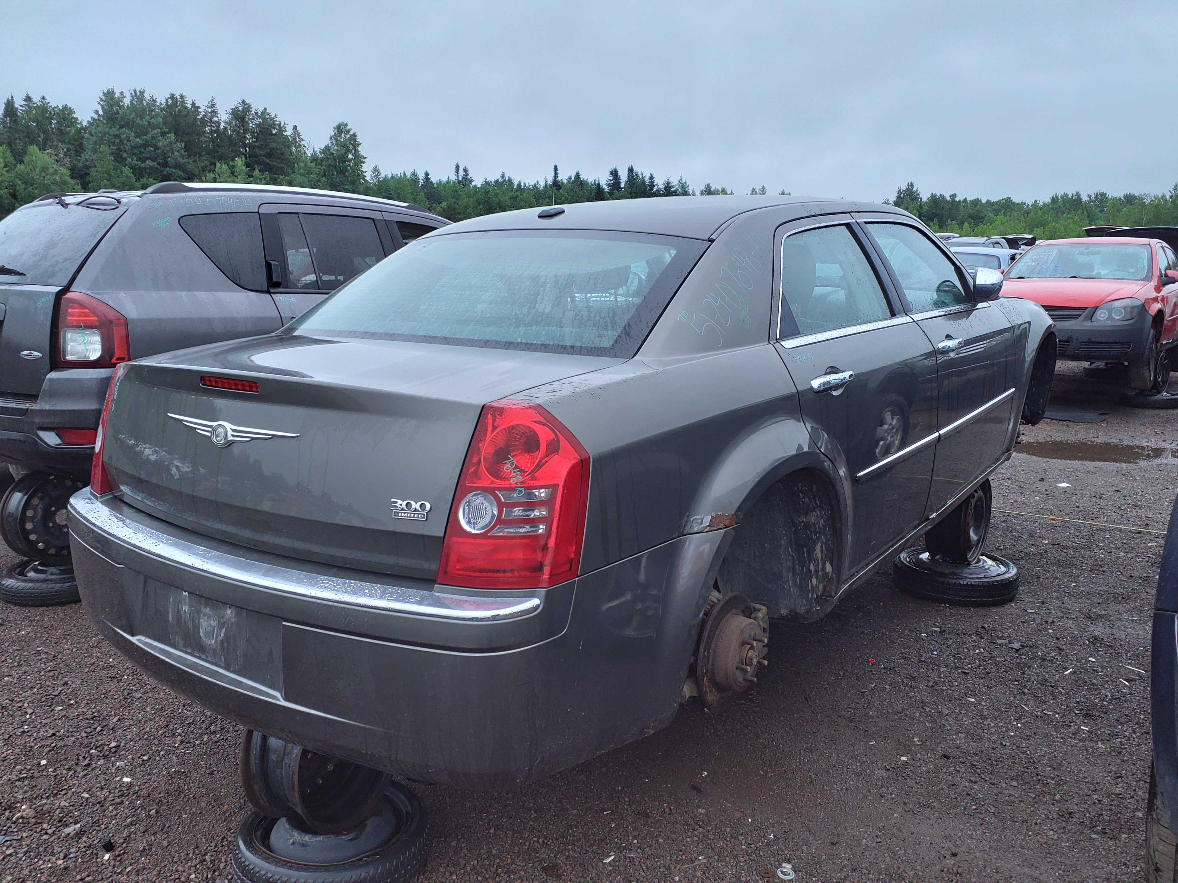 CHRYSLER 300 2010