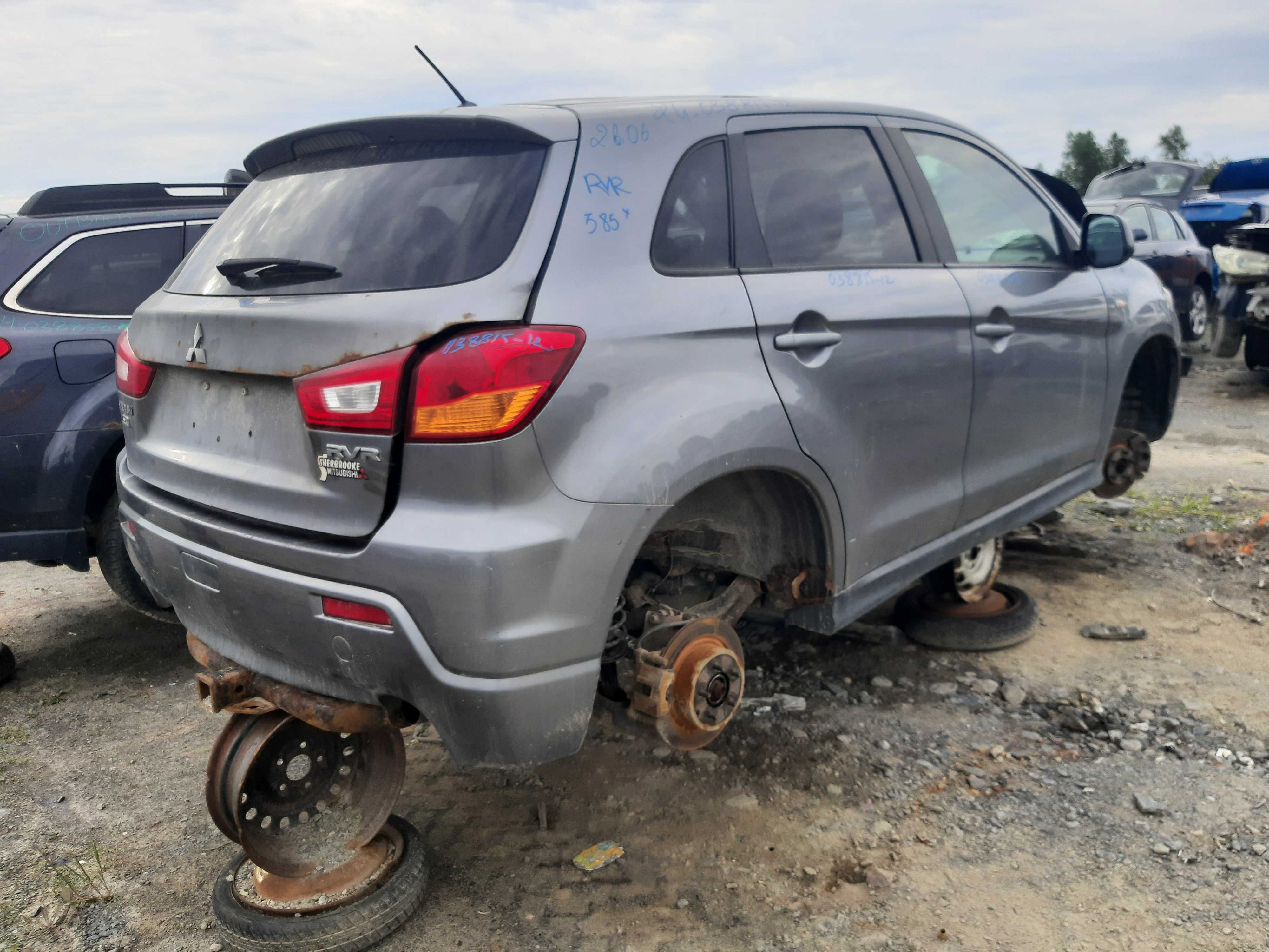 MITSUBISHI RVR 2012