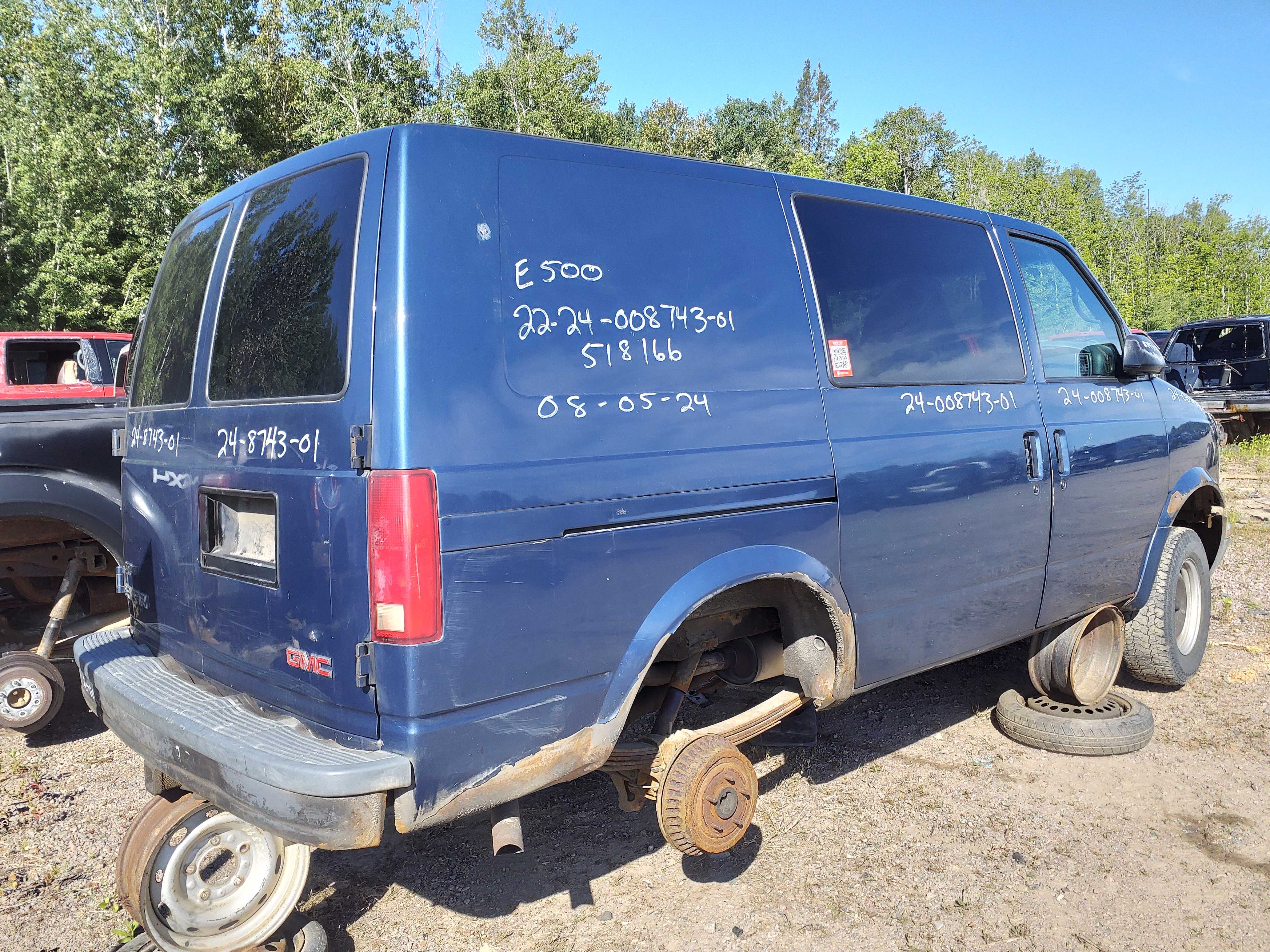 GMC SAFARI 2001