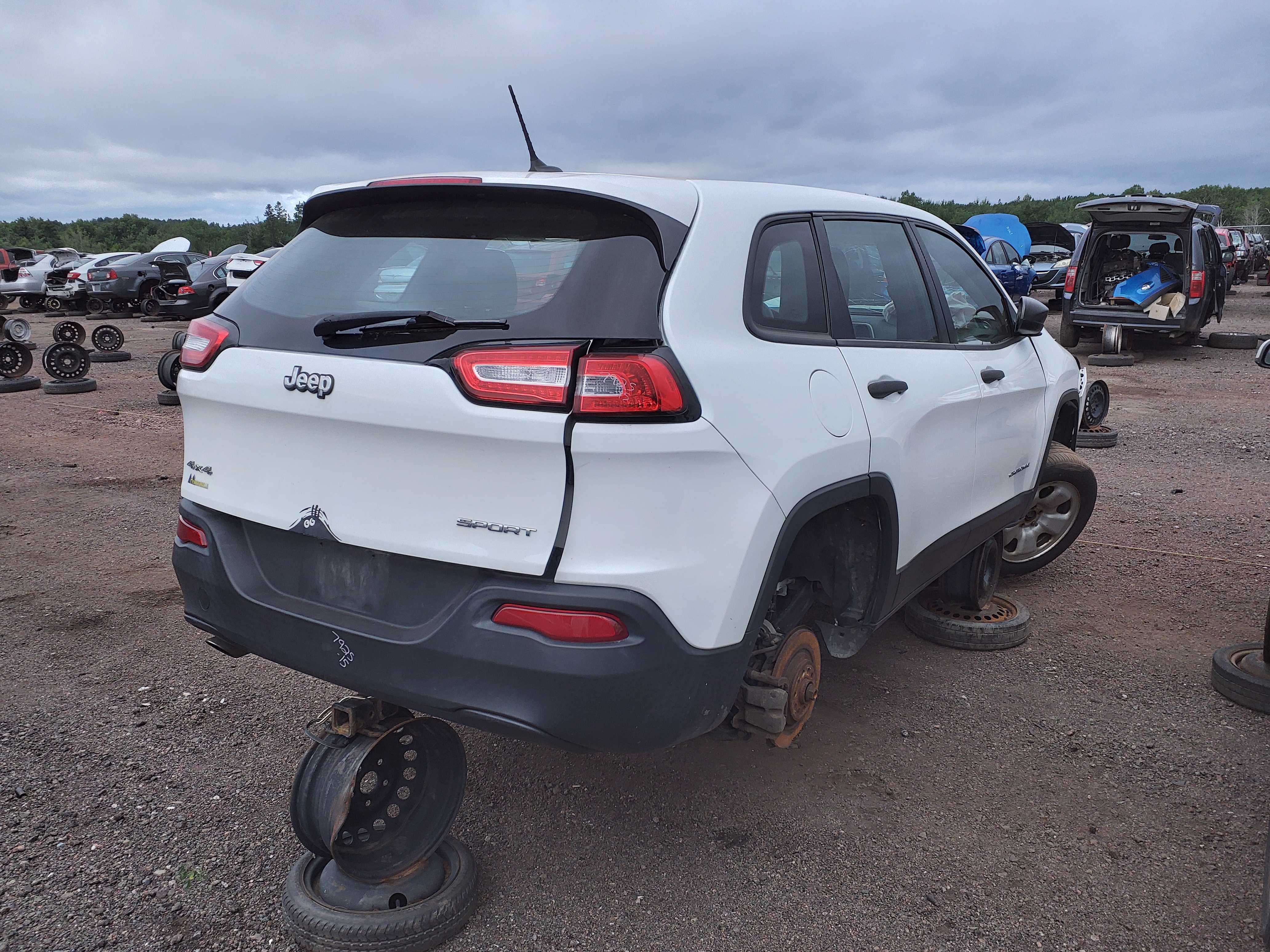 JEEP CHEROKEE 2015