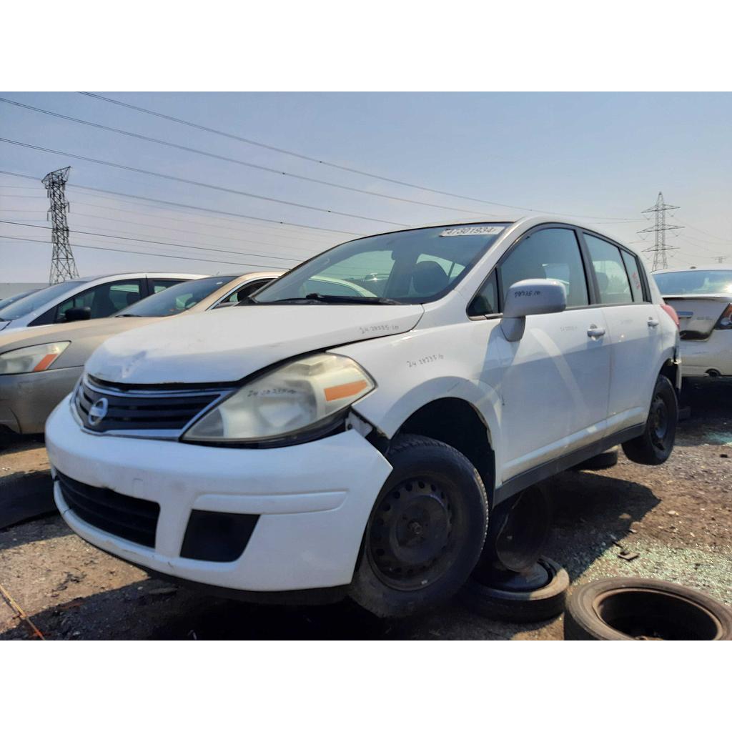 NISSAN VERSA 2010