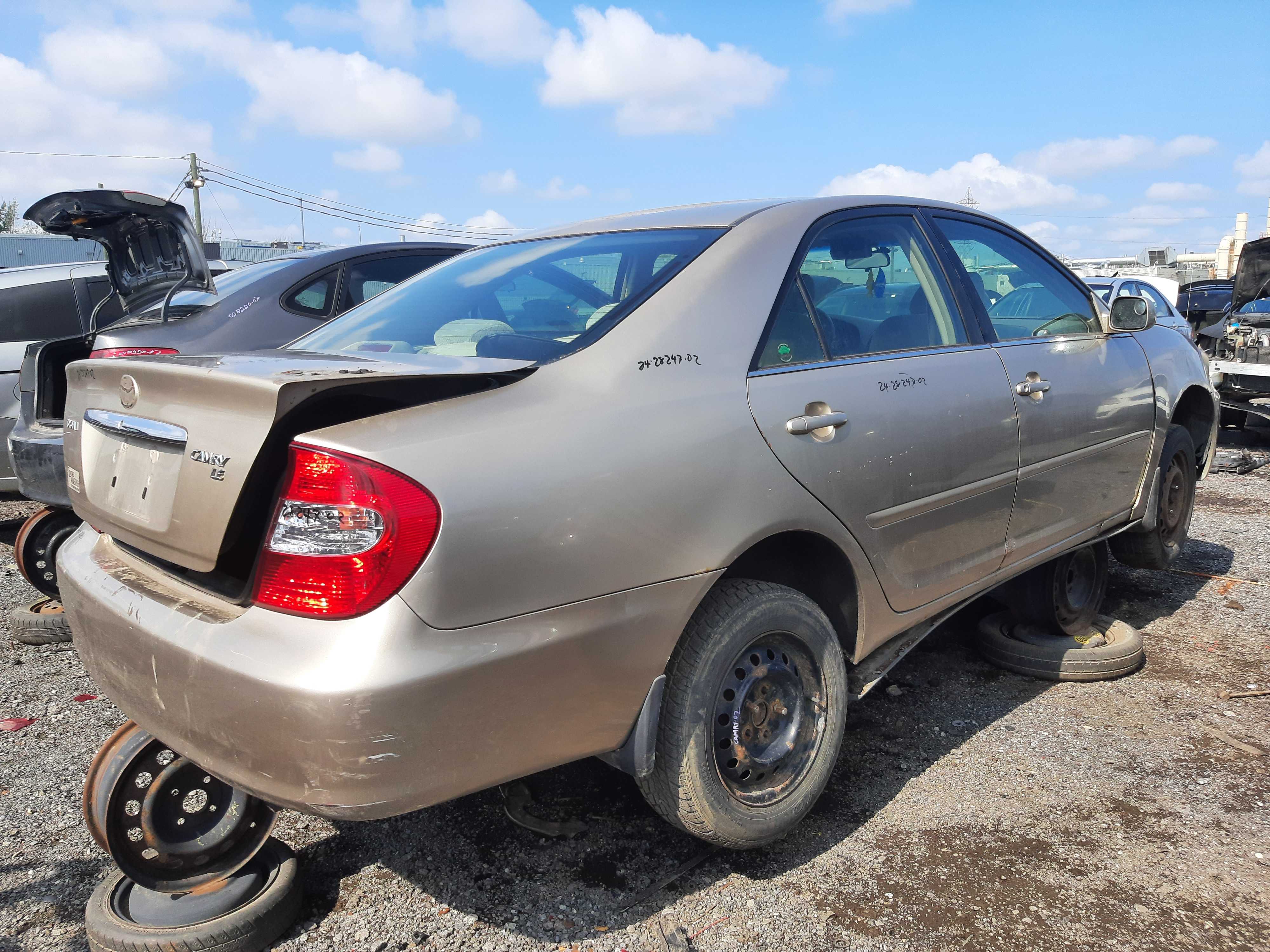 TOYOTA CAMRY 2002