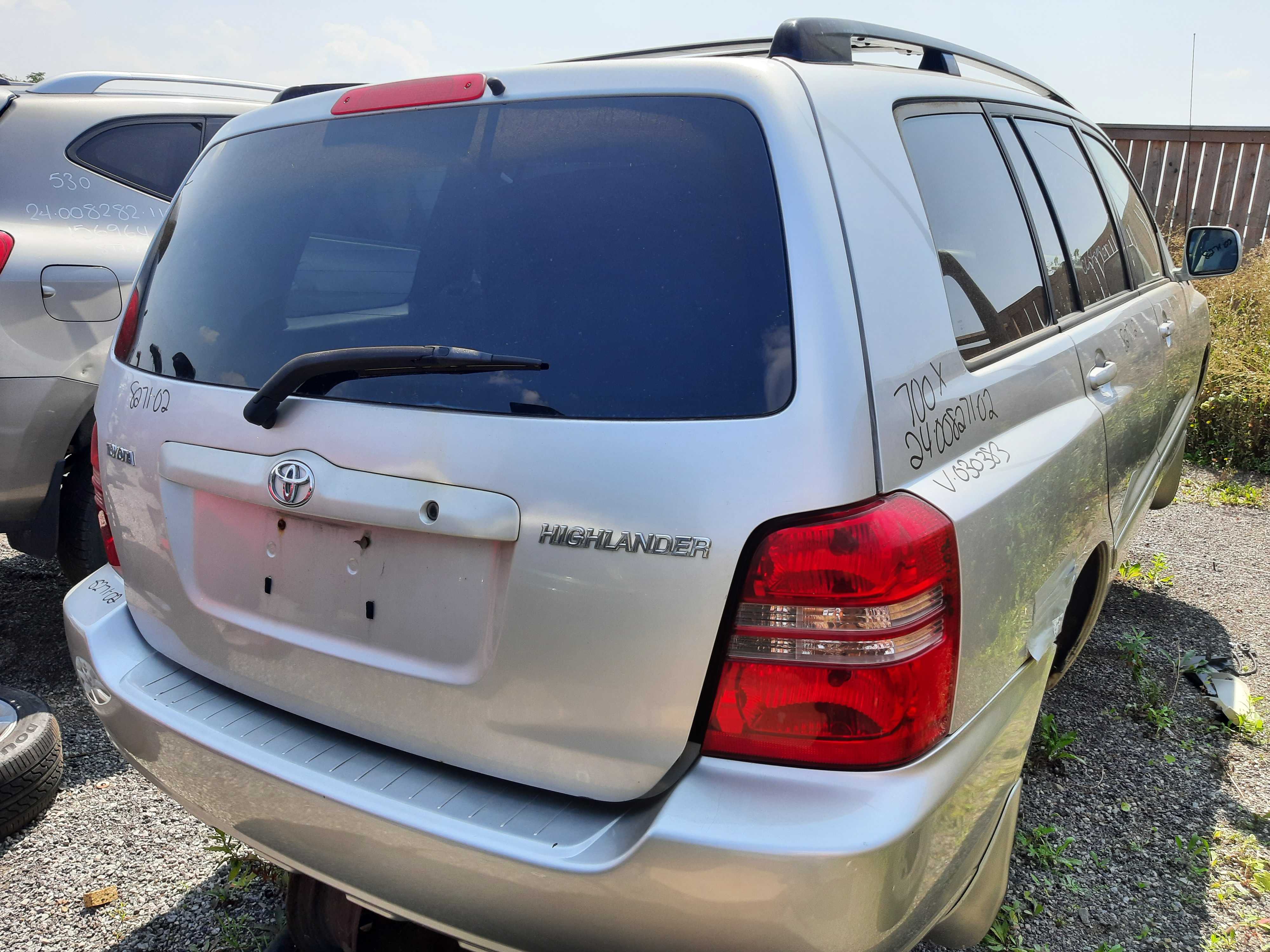 TOYOTA HIGHLANDER 2002