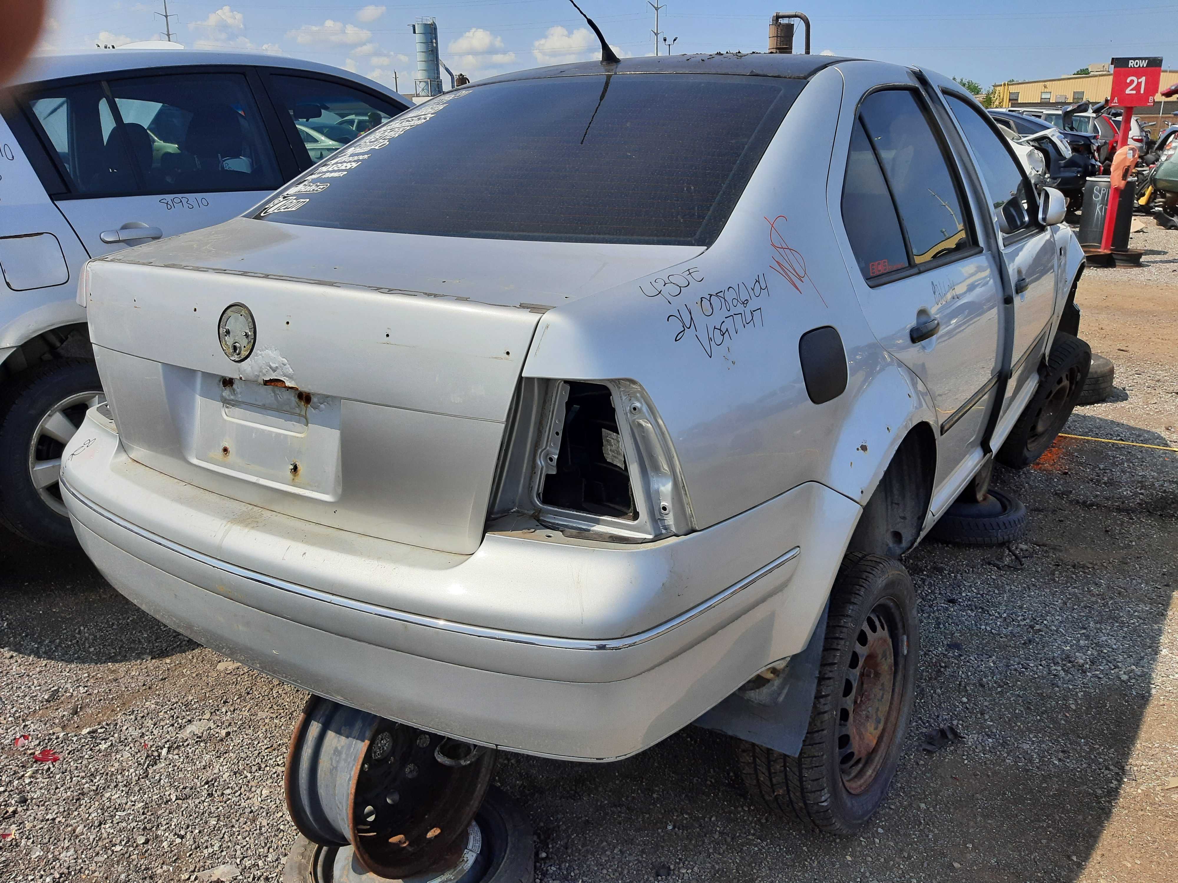 VOLKSWAGEN JETTA 2004