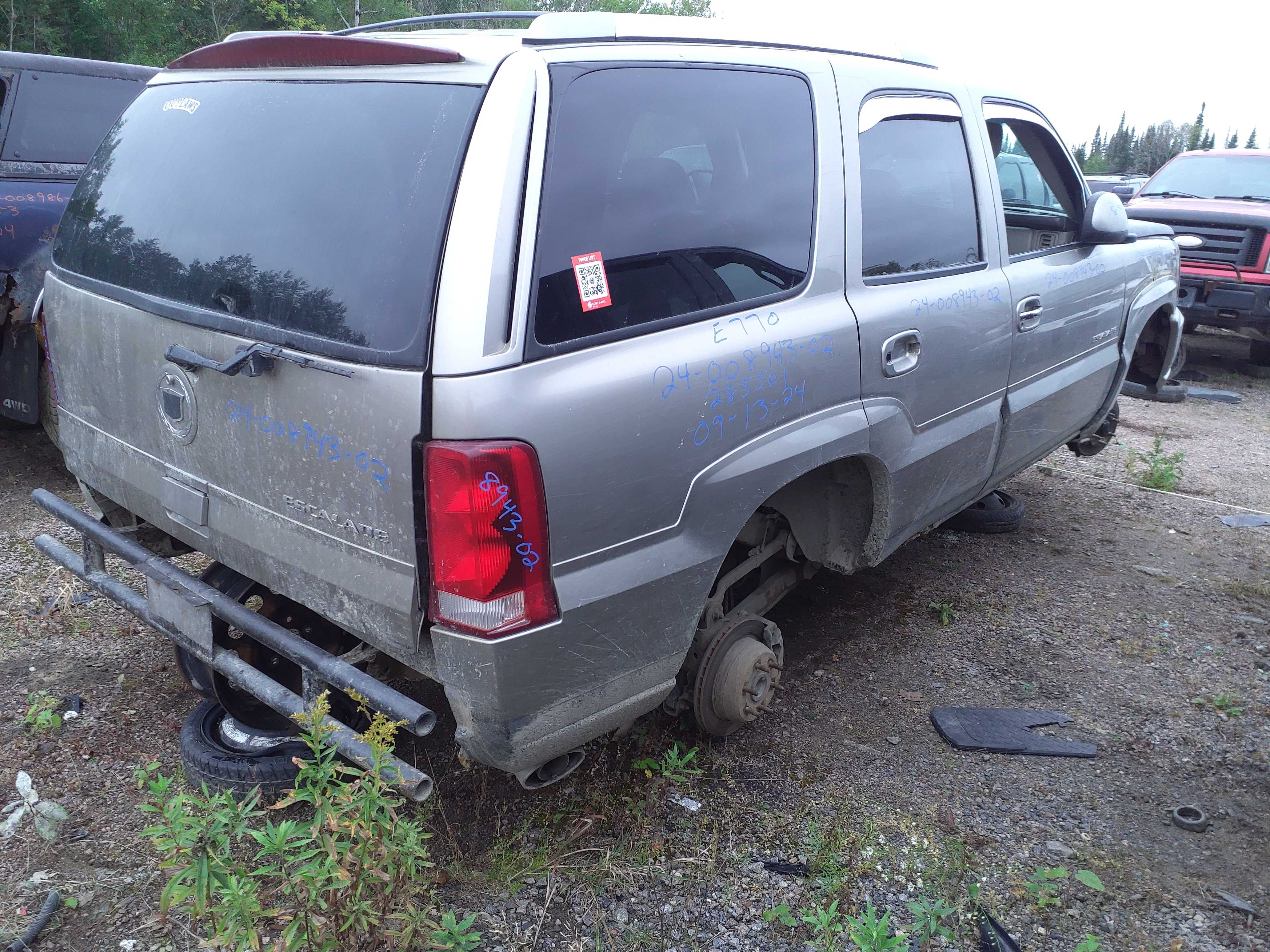CADILLAC ESCALADE 2002