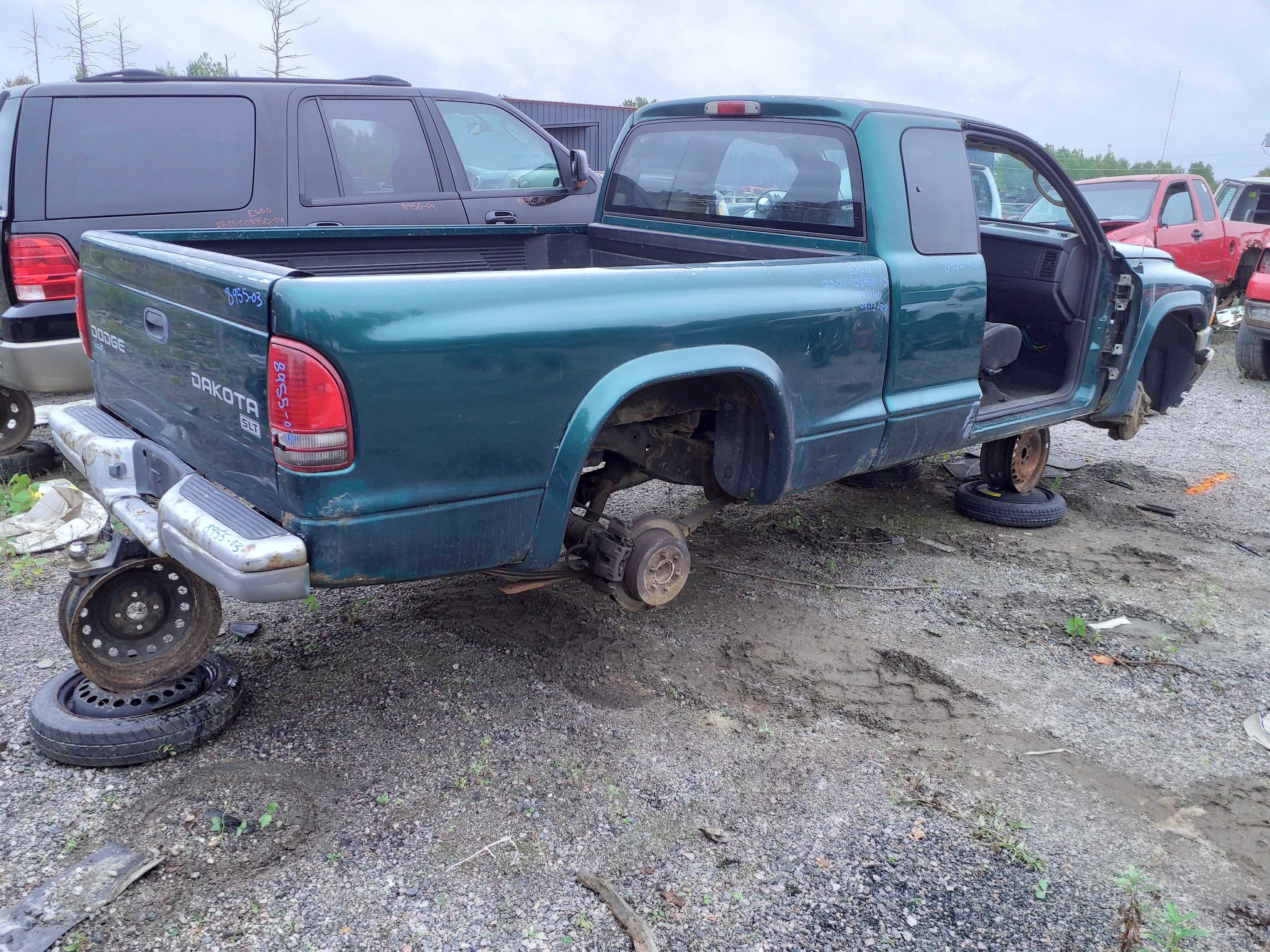 DODGE DAKOTA 2003