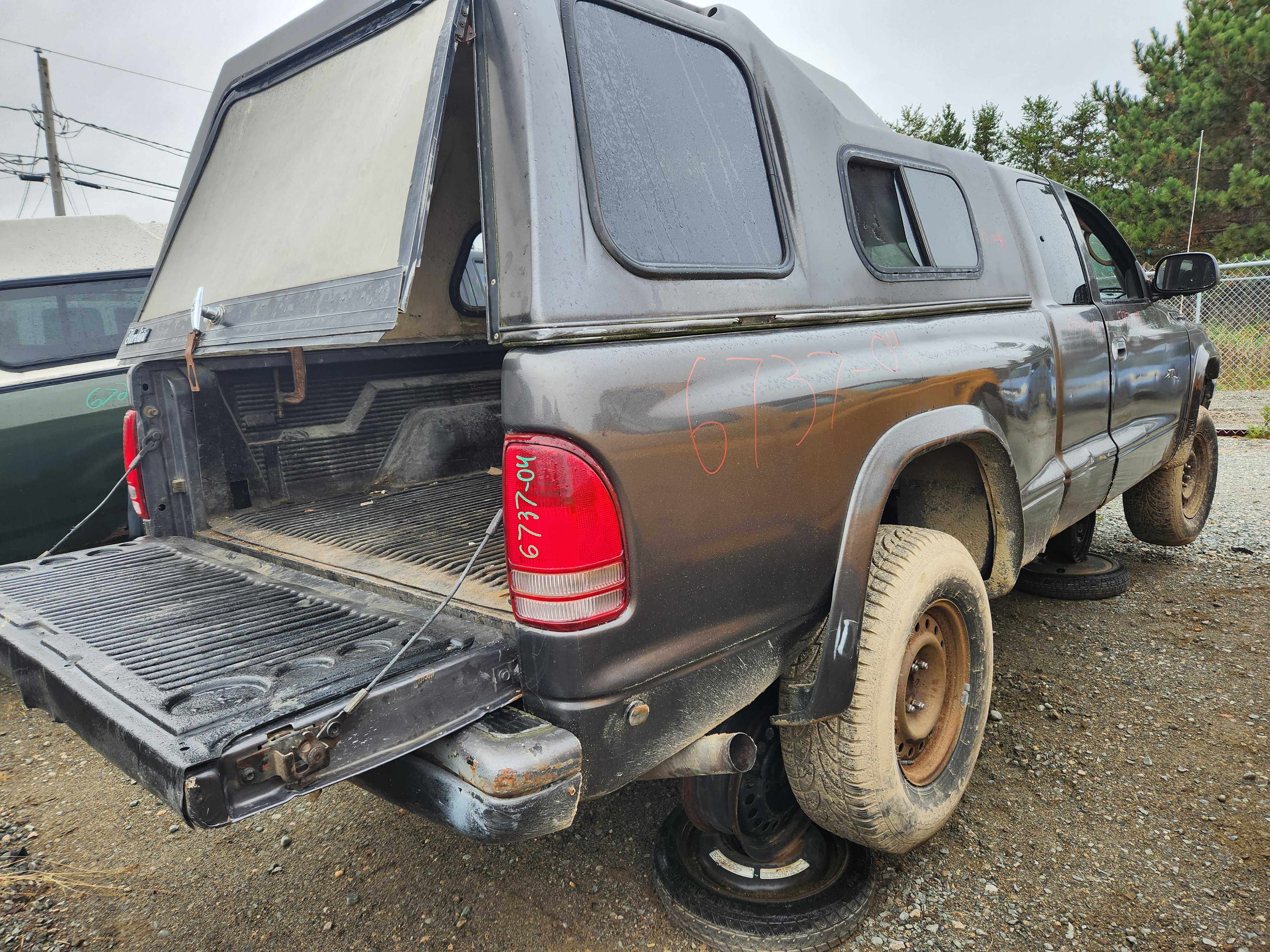 DODGE DAKOTA 2004