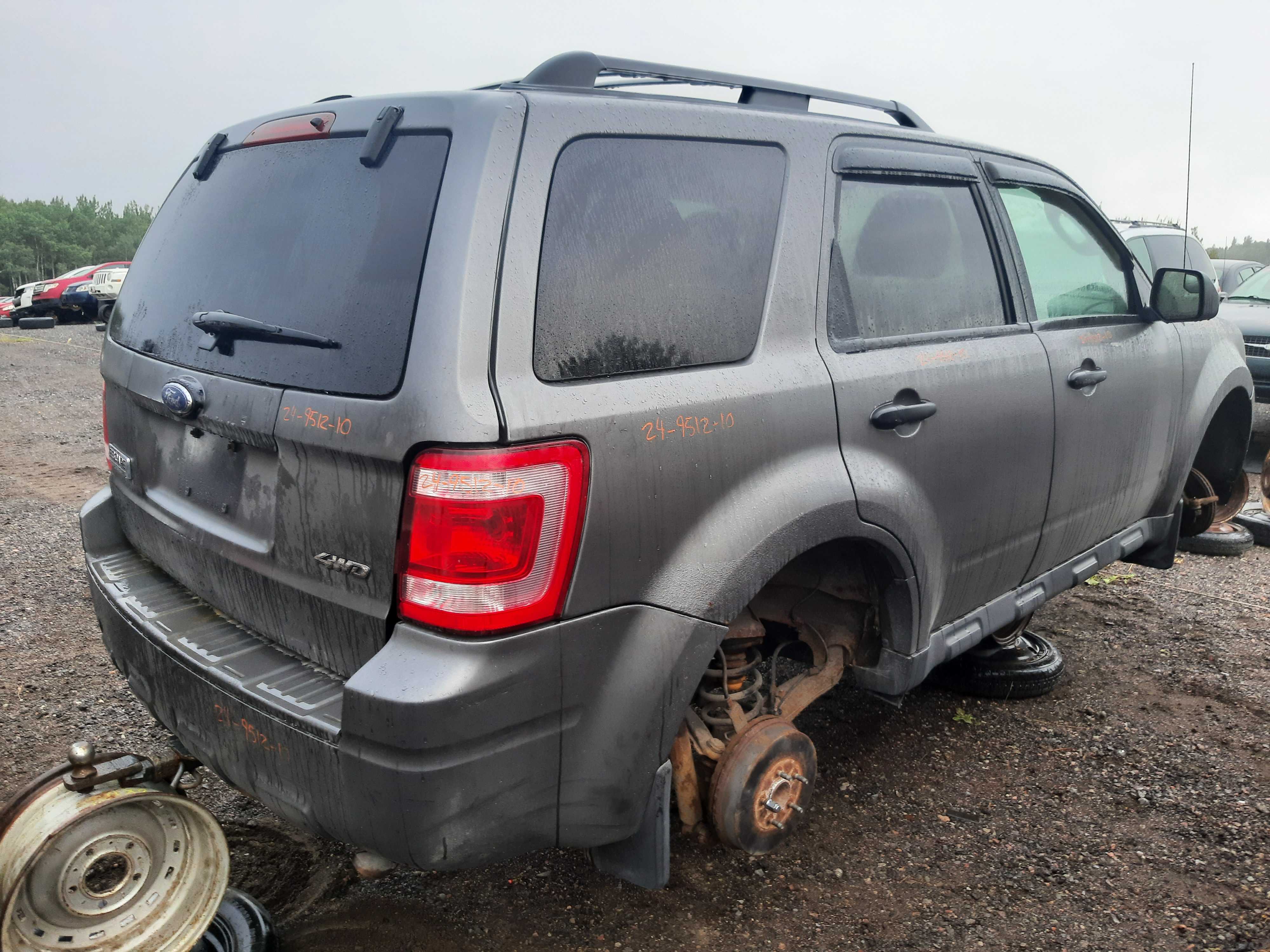 FORD ESCAPE 2010