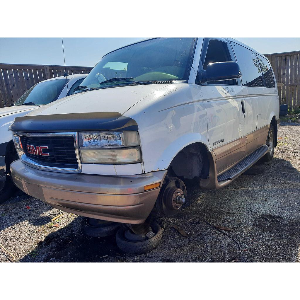 GMC SAFARI 2001