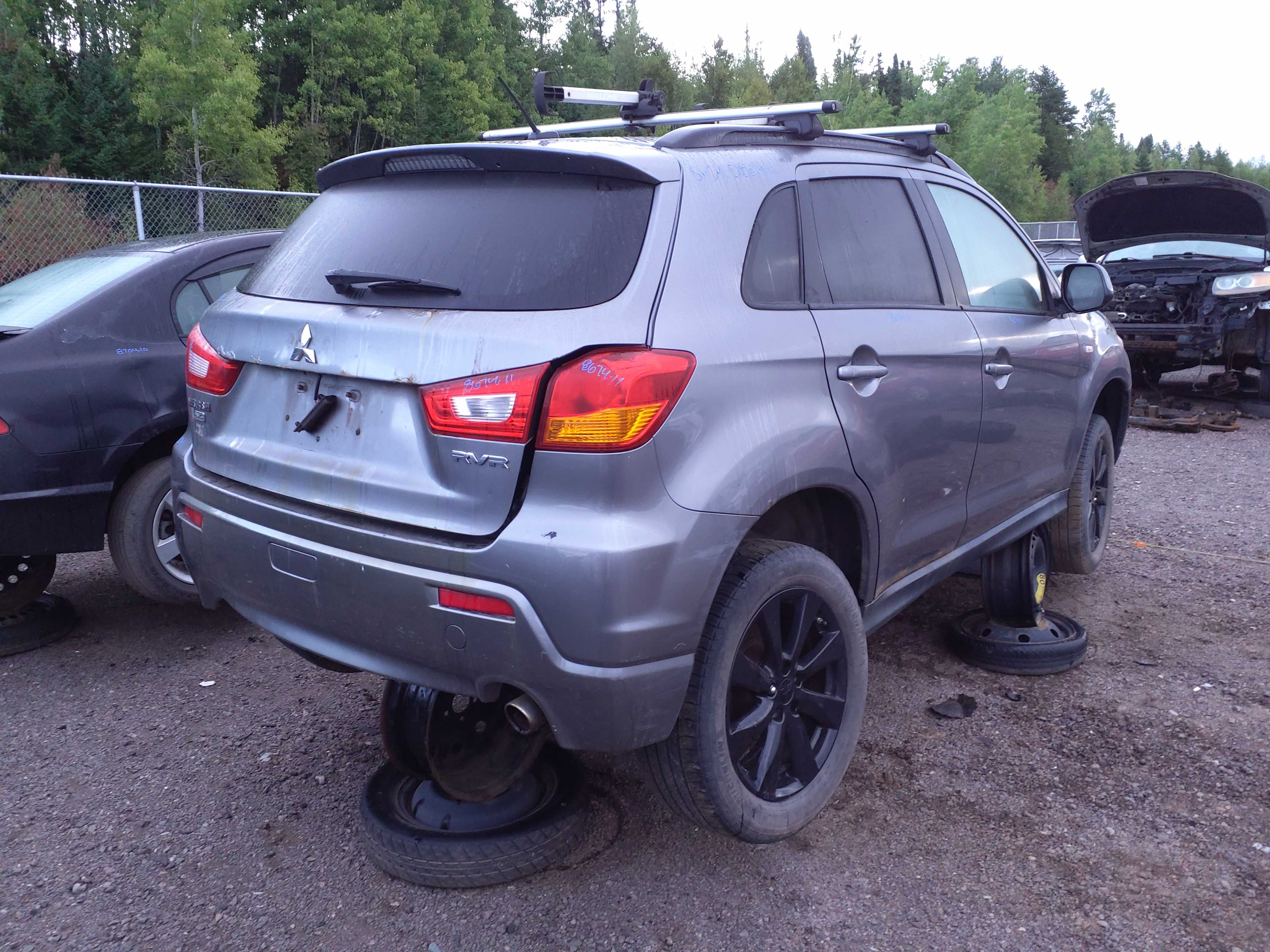 MITSUBISHI RVR 2011