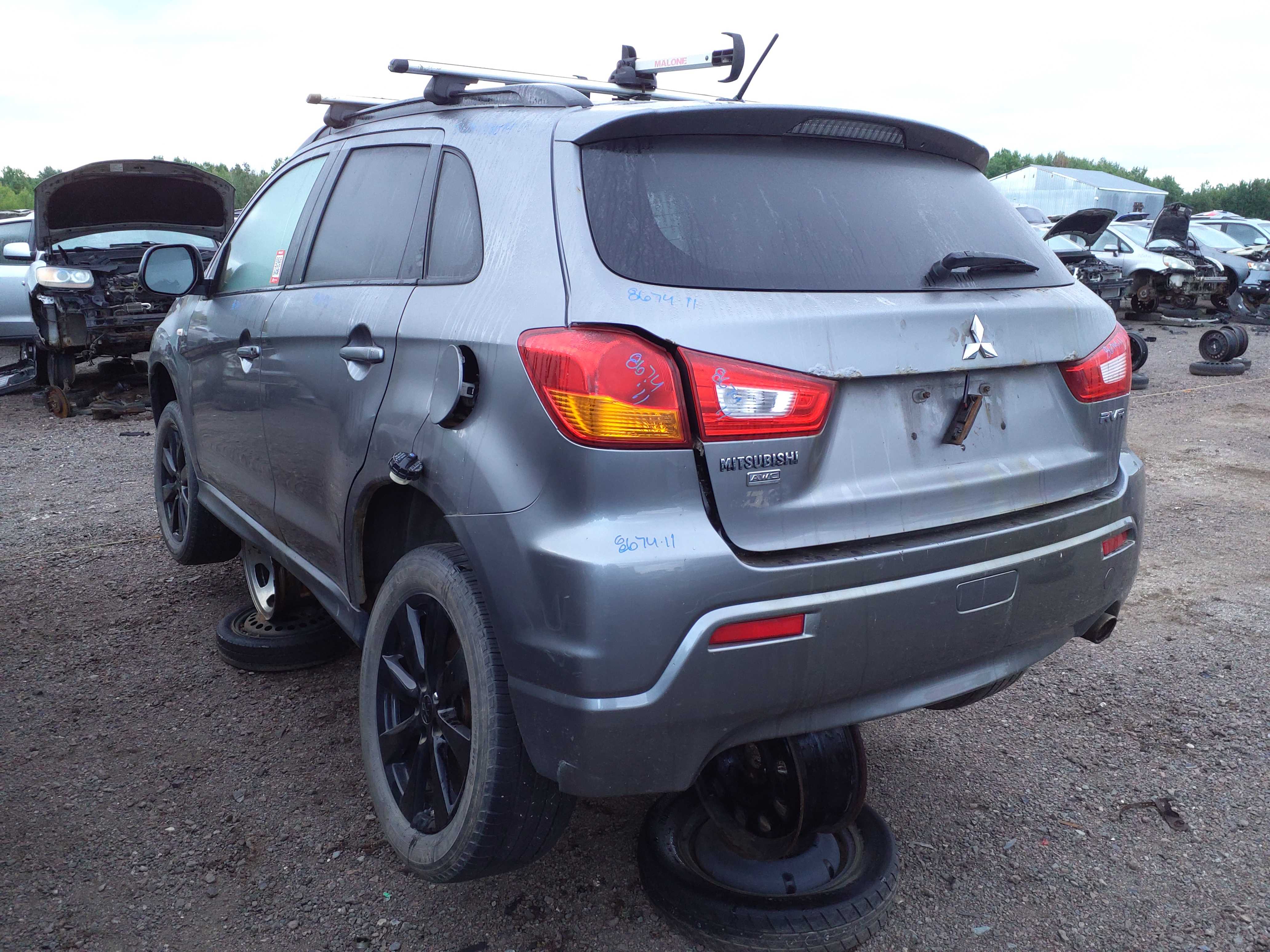 MITSUBISHI RVR 2011