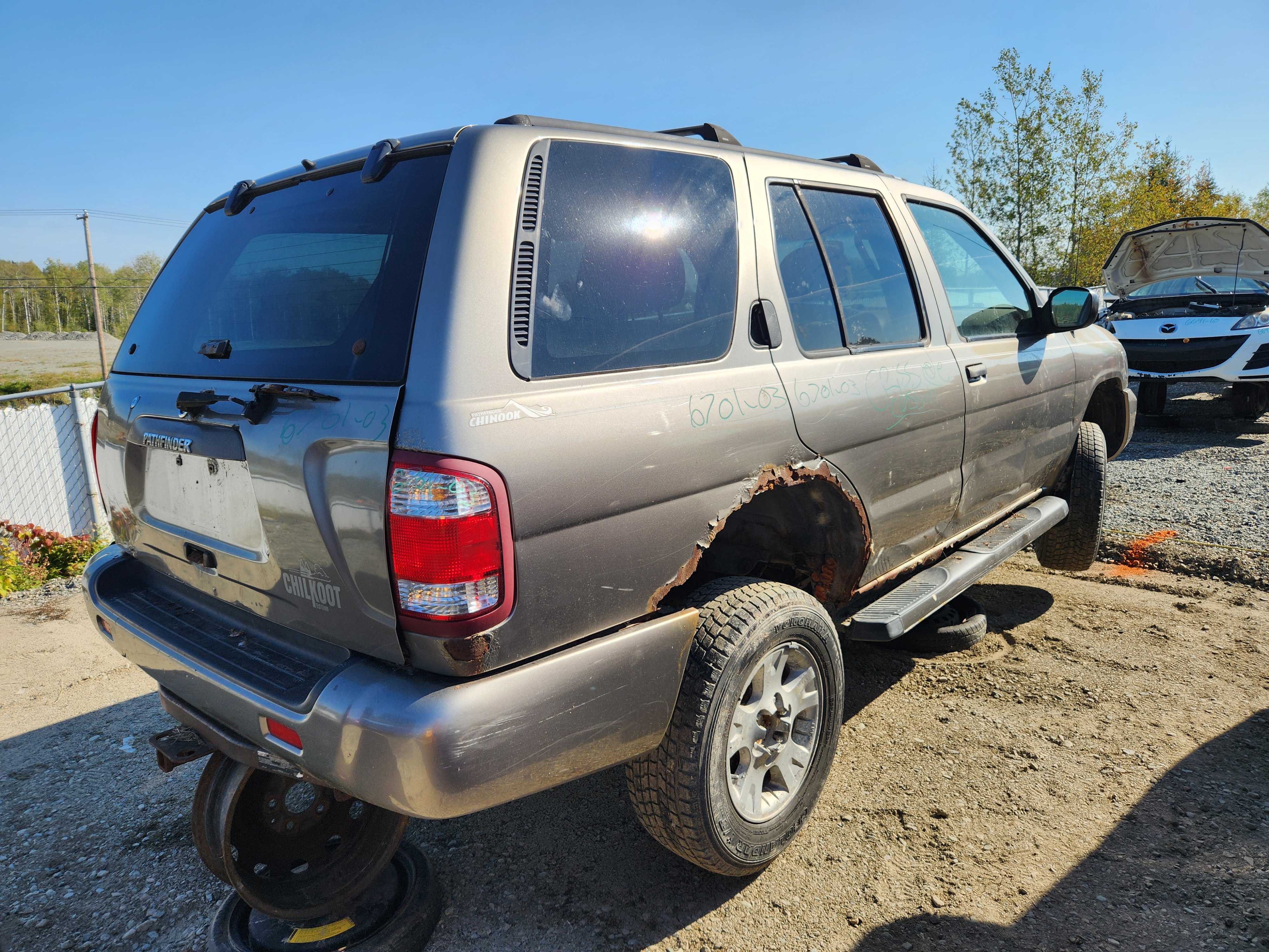 NISSAN PATHFINDER 2003
