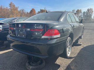 BMW 745 2004