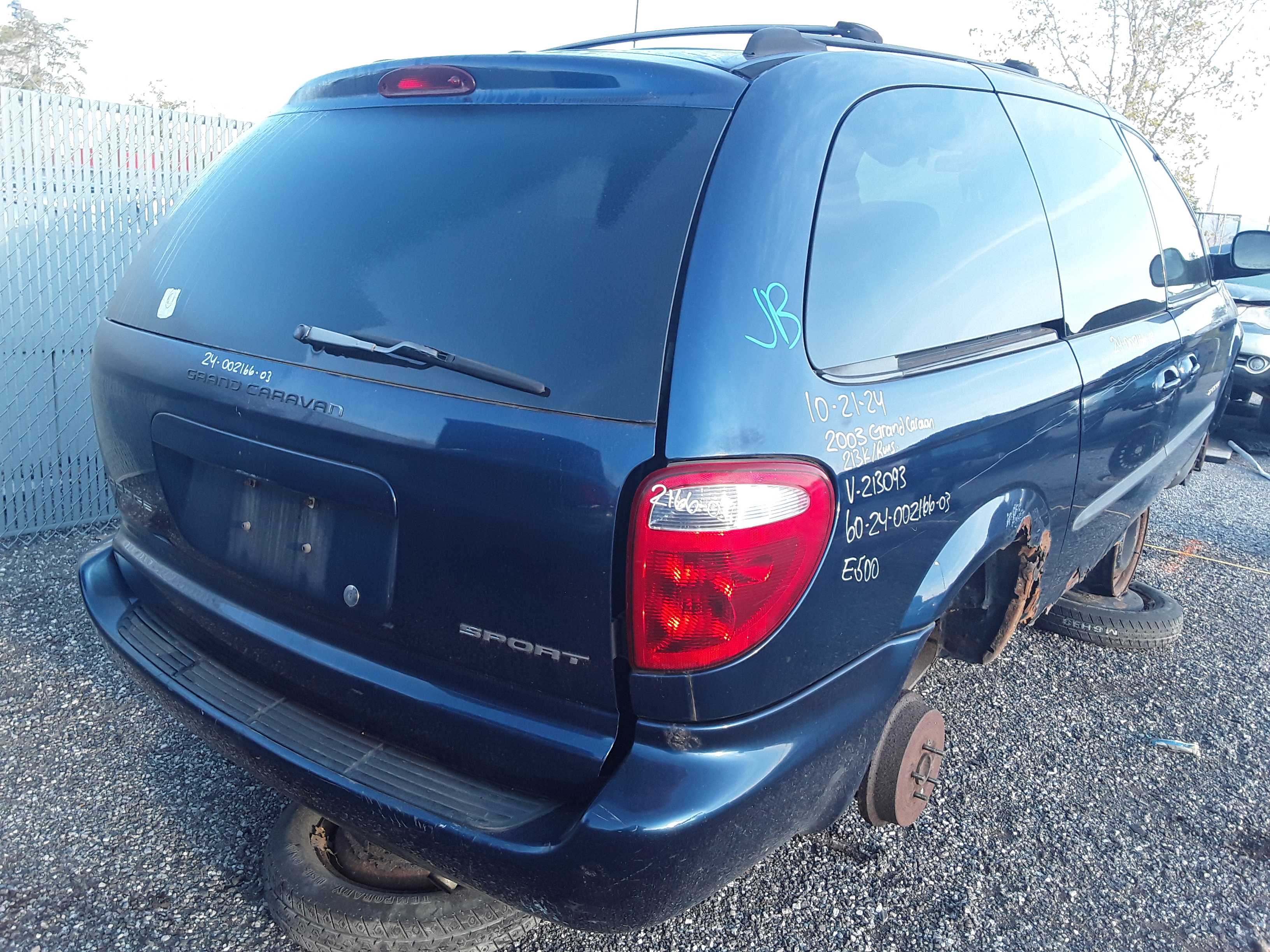 DODGE GRAND CARAVAN 2003