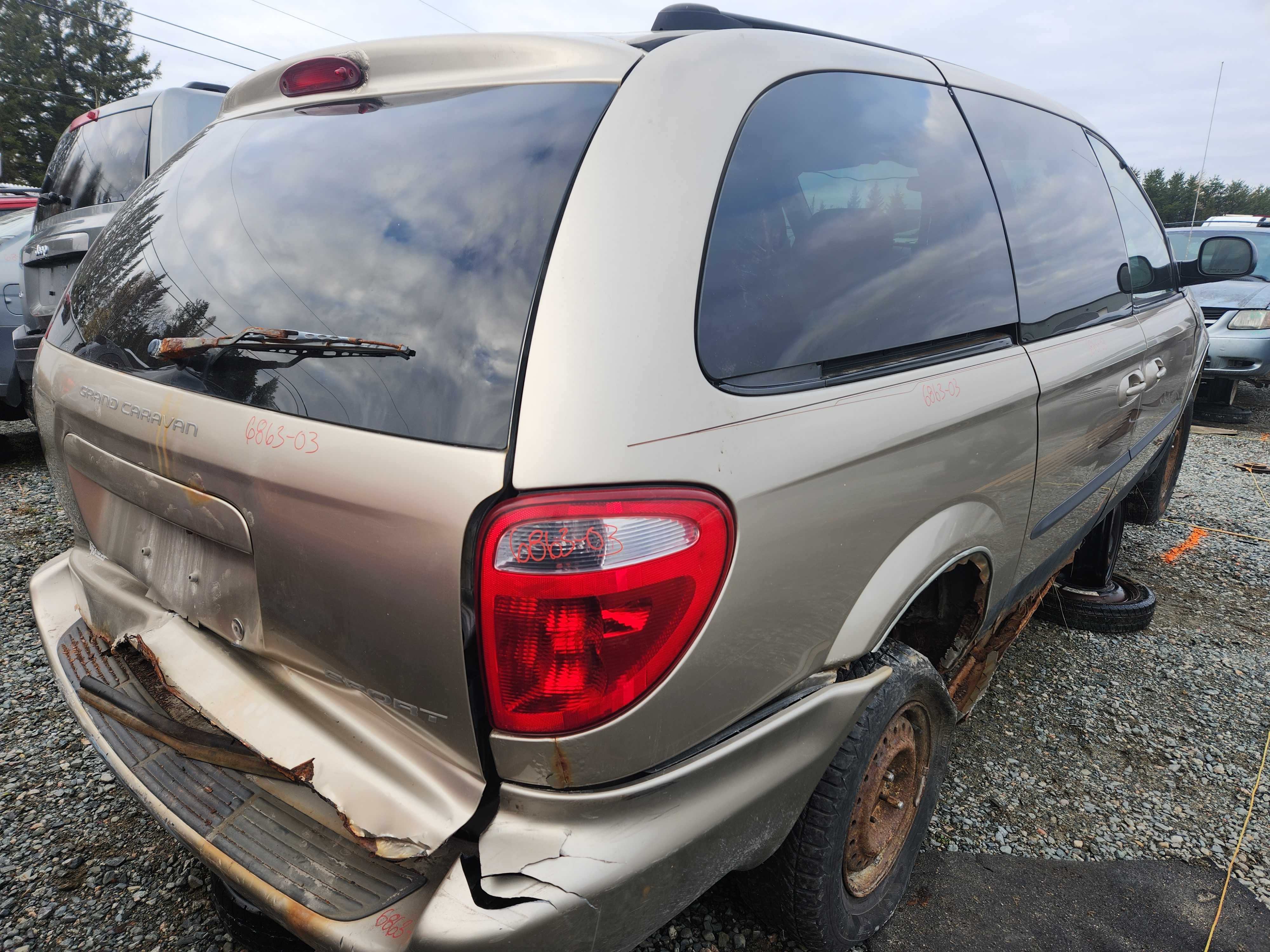 DODGE GRAND CARAVAN 2003
