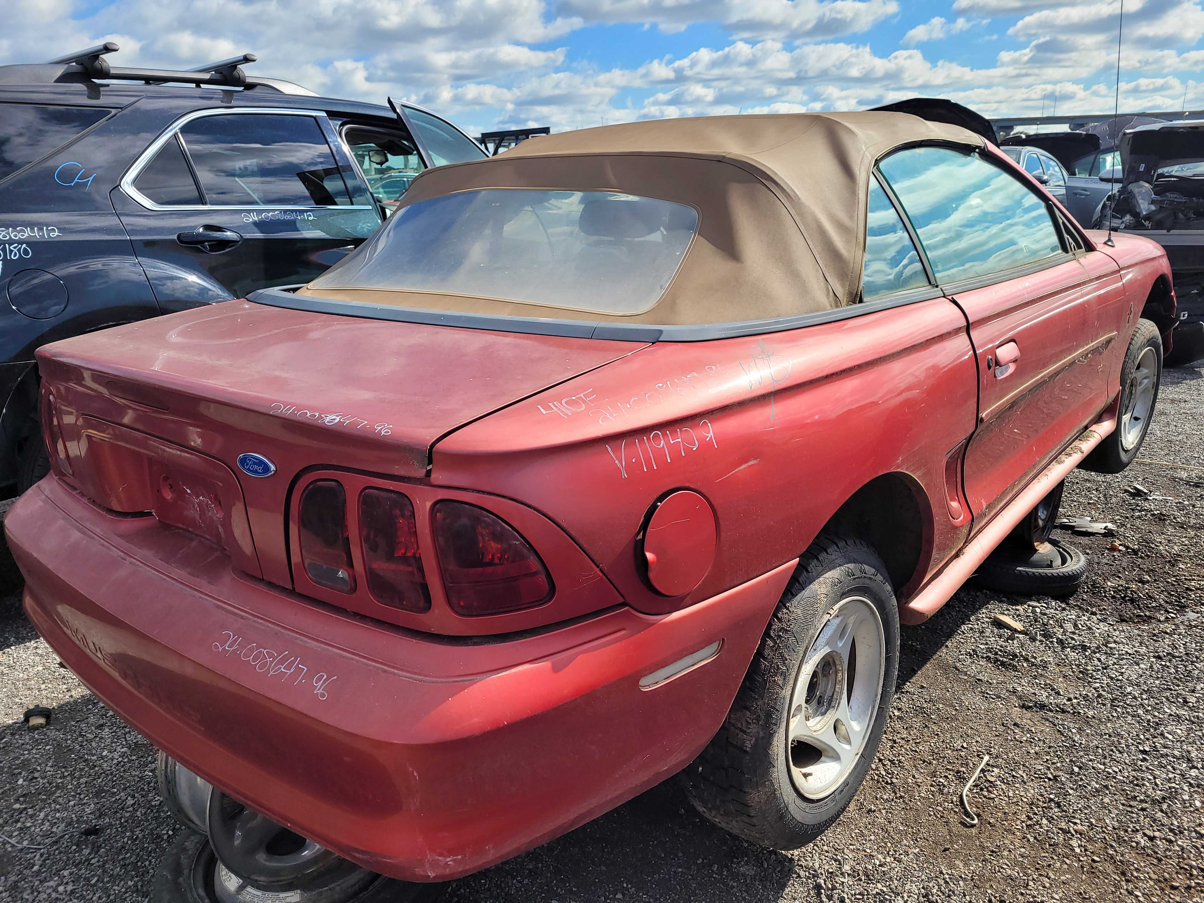 FORD MUSTANG 1996 StCatharines Kenny UPull