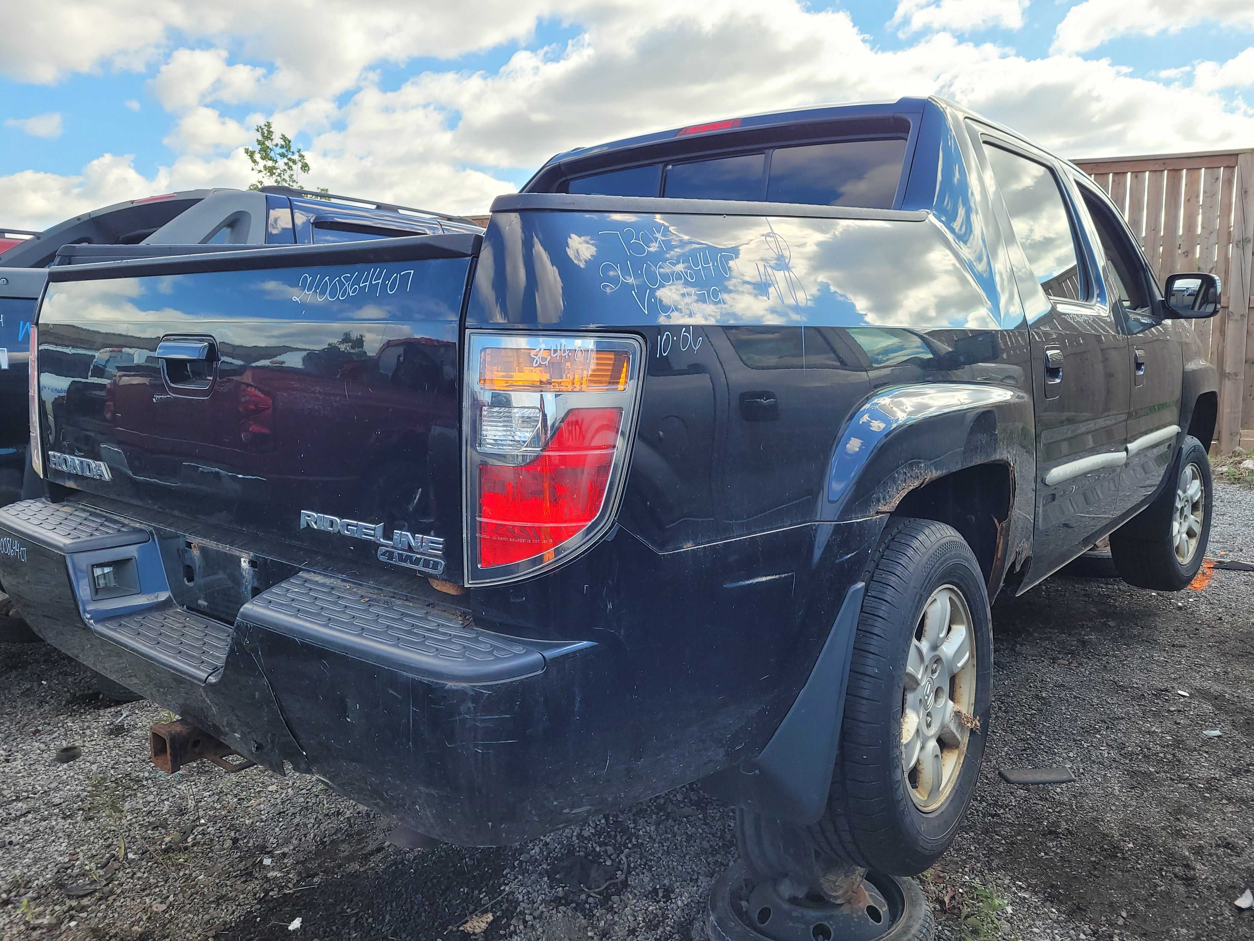 HONDA RIDGELINE 2006