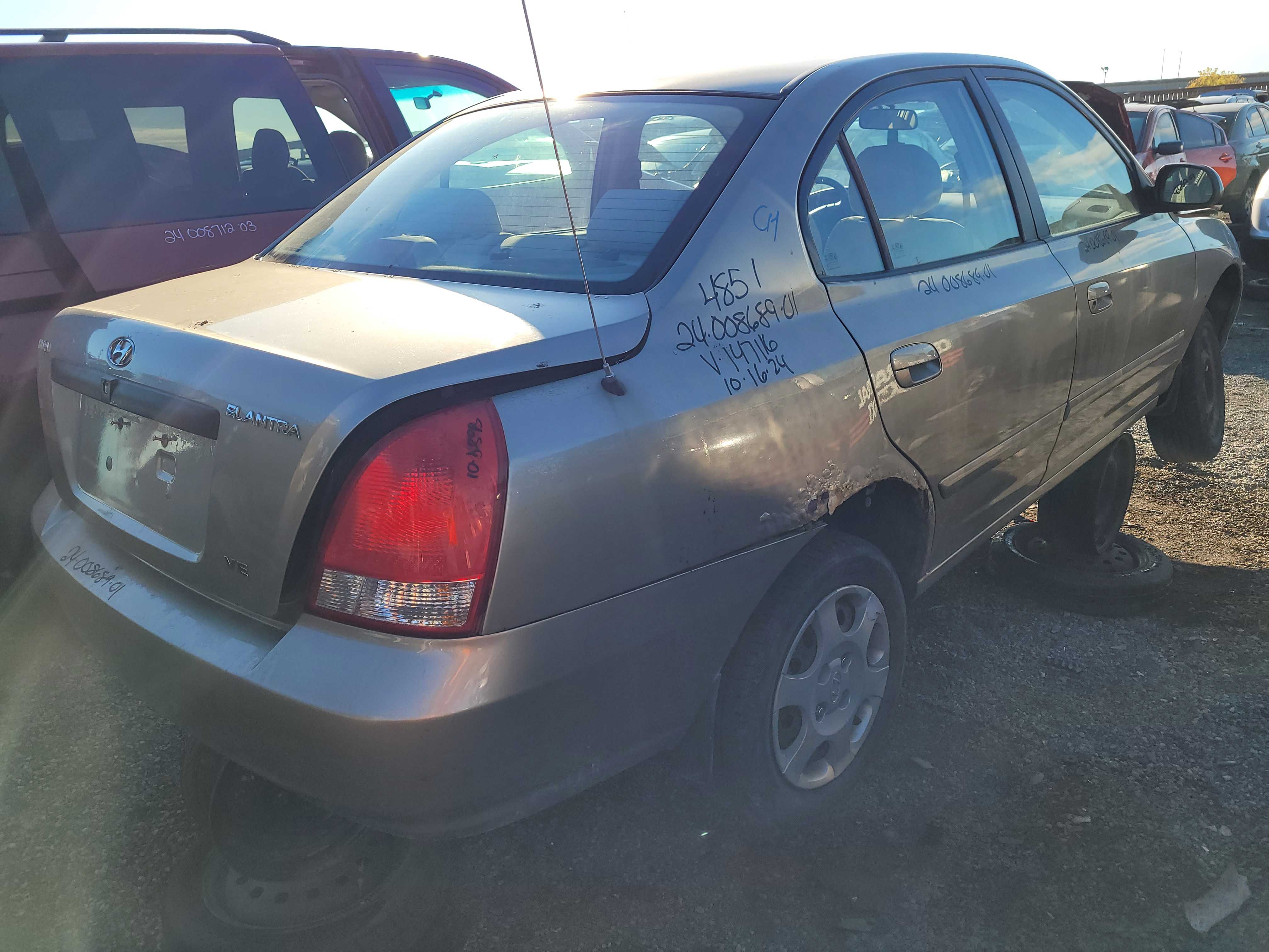 HYUNDAI ELANTRA 2001