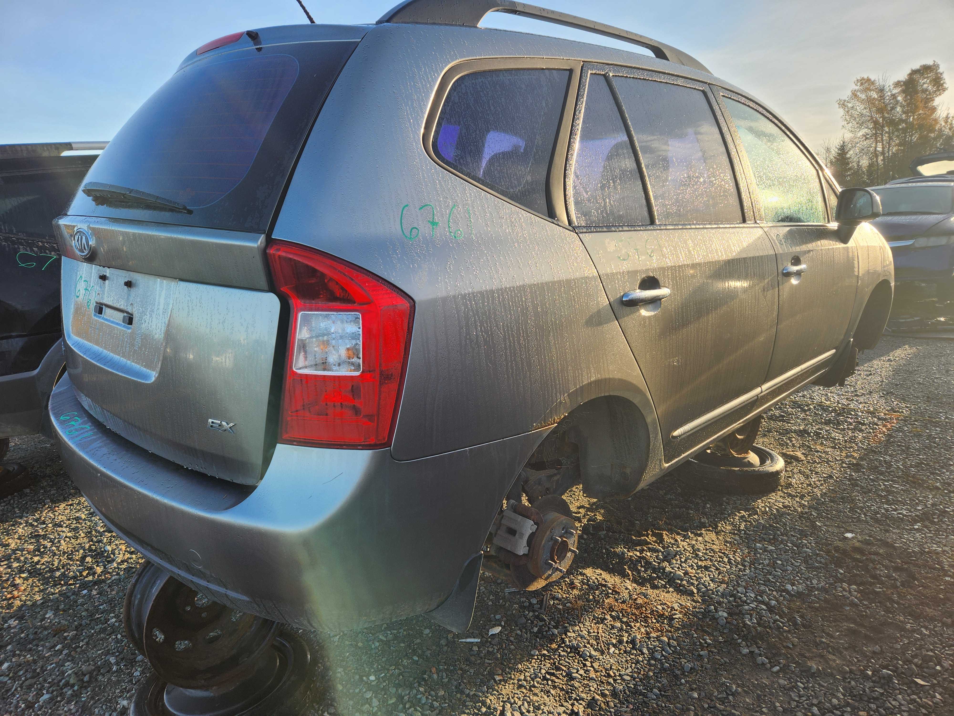 KIA RONDO 2009