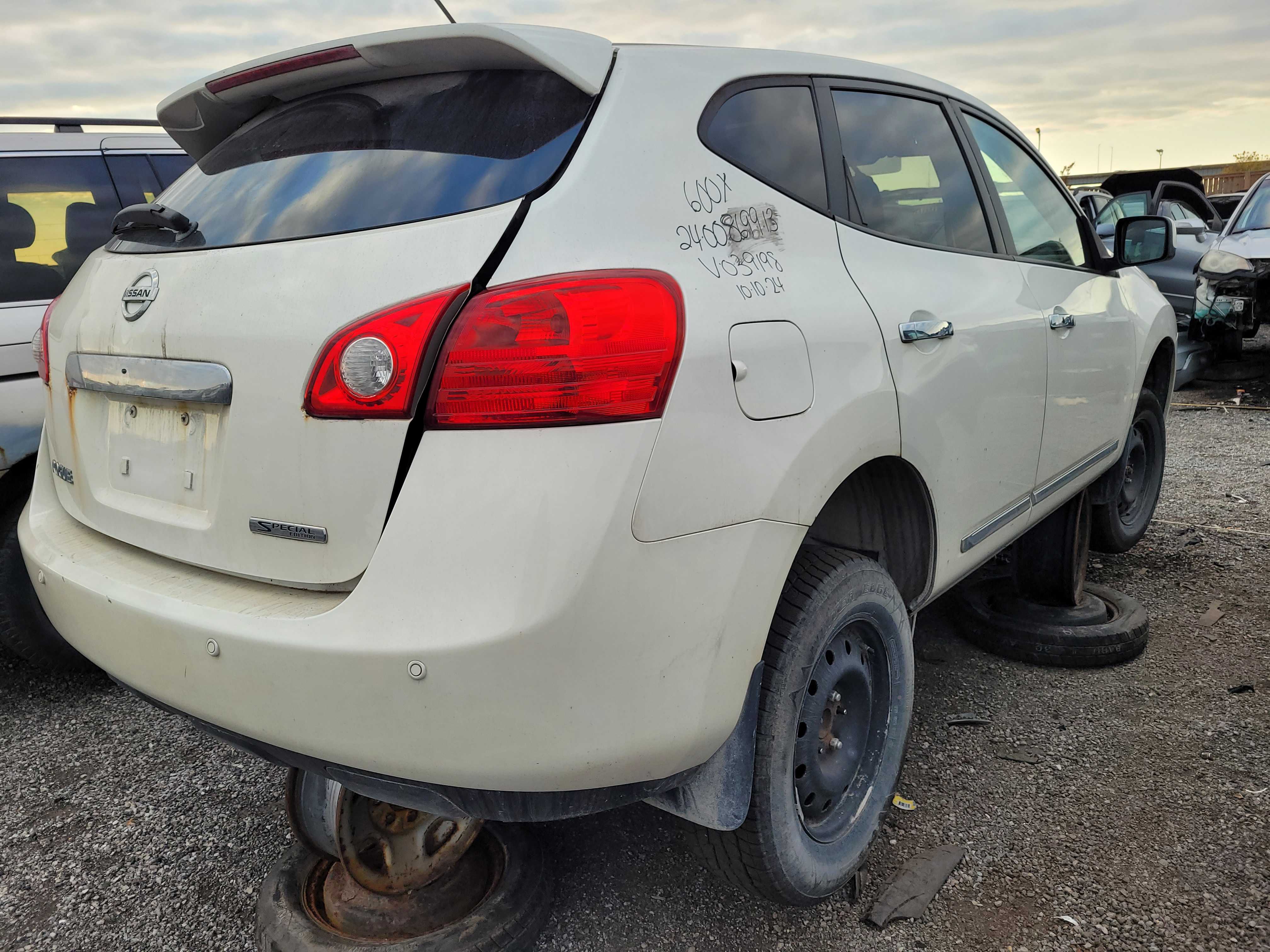NISSAN ROGUE 2013