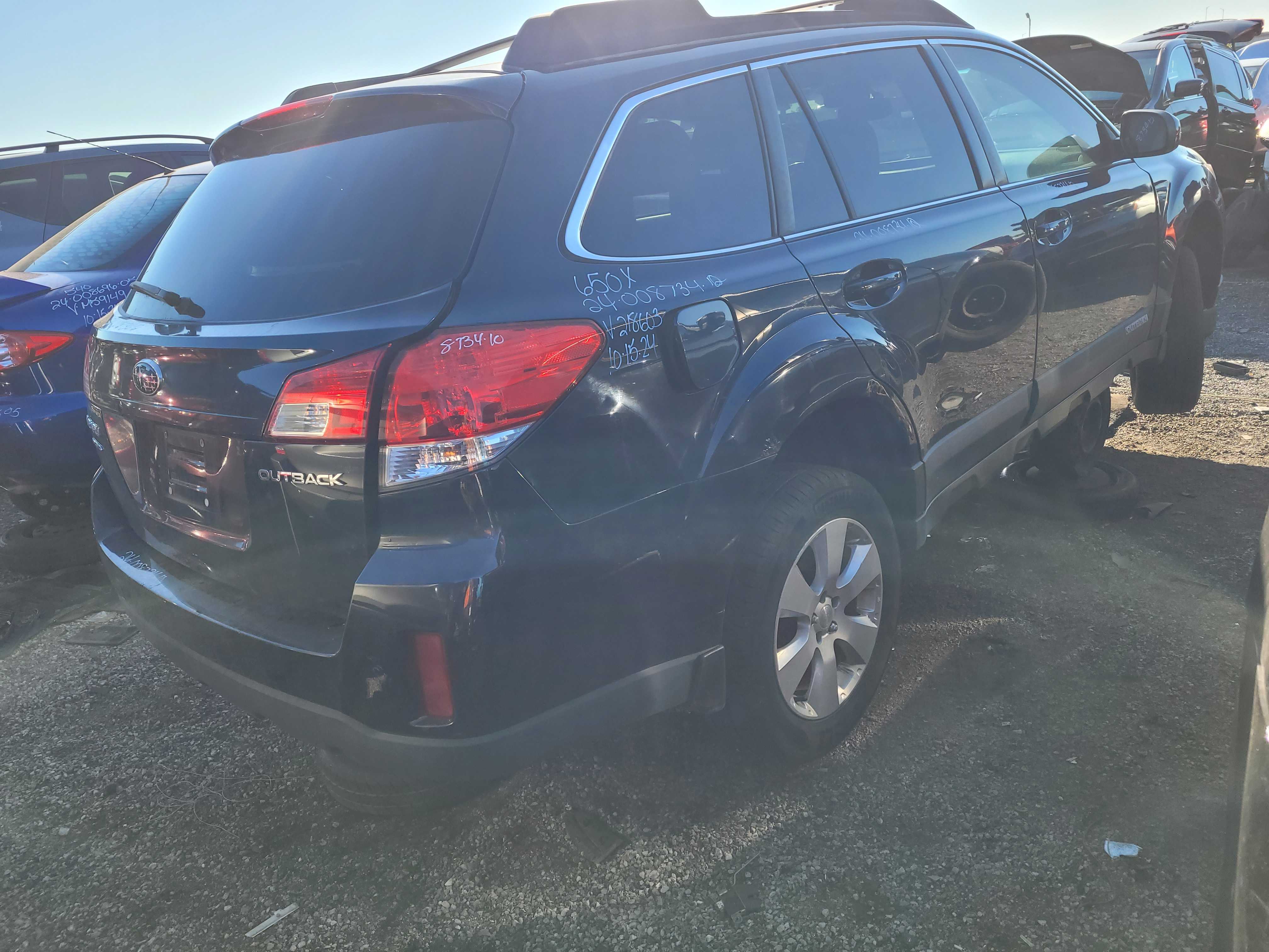 SUBARU OUTBACK 2012