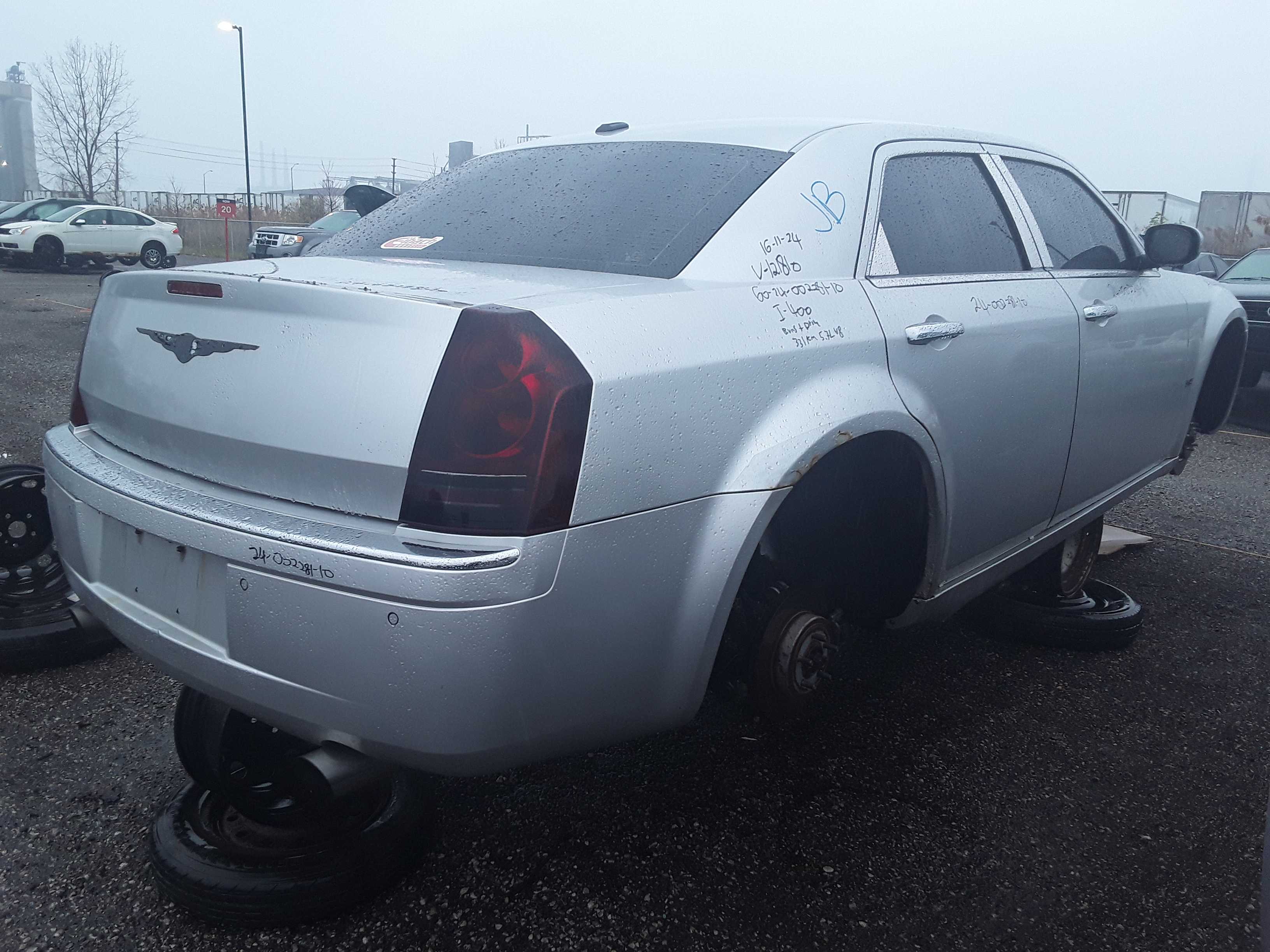 CHRYSLER 300 2010
