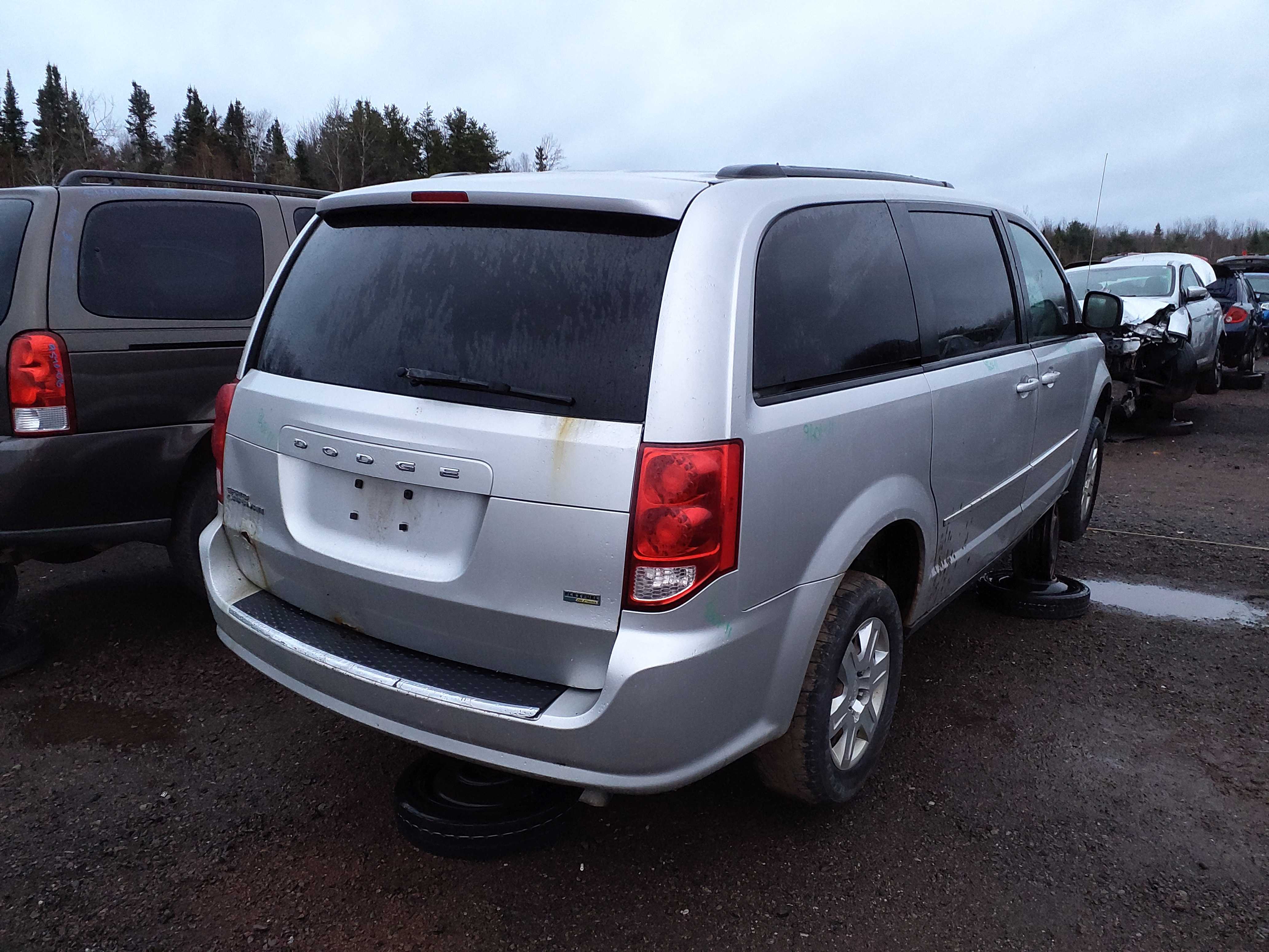 DODGE GRAND CARAVAN 2011