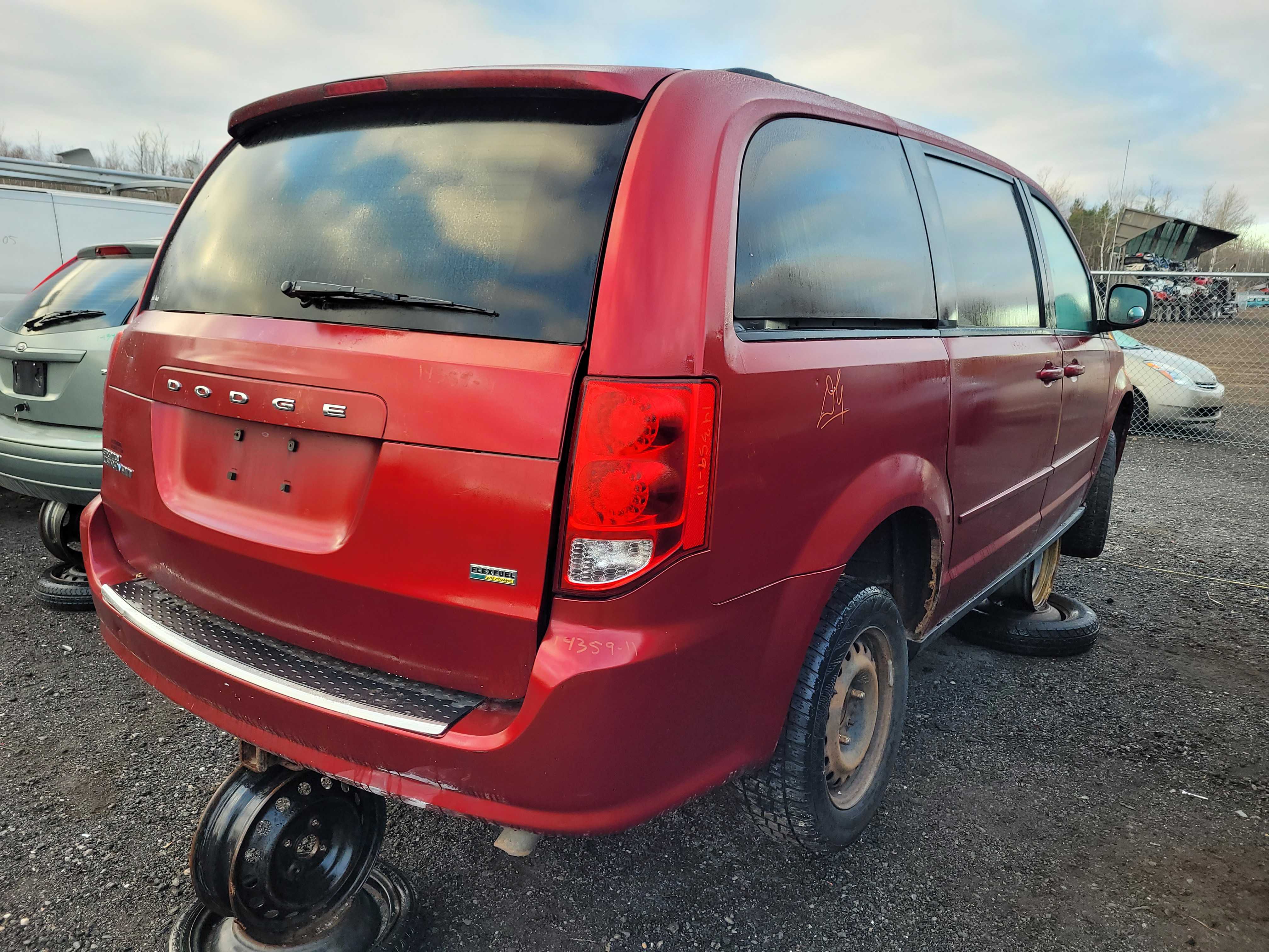 DODGE GRAND CARAVAN 2011