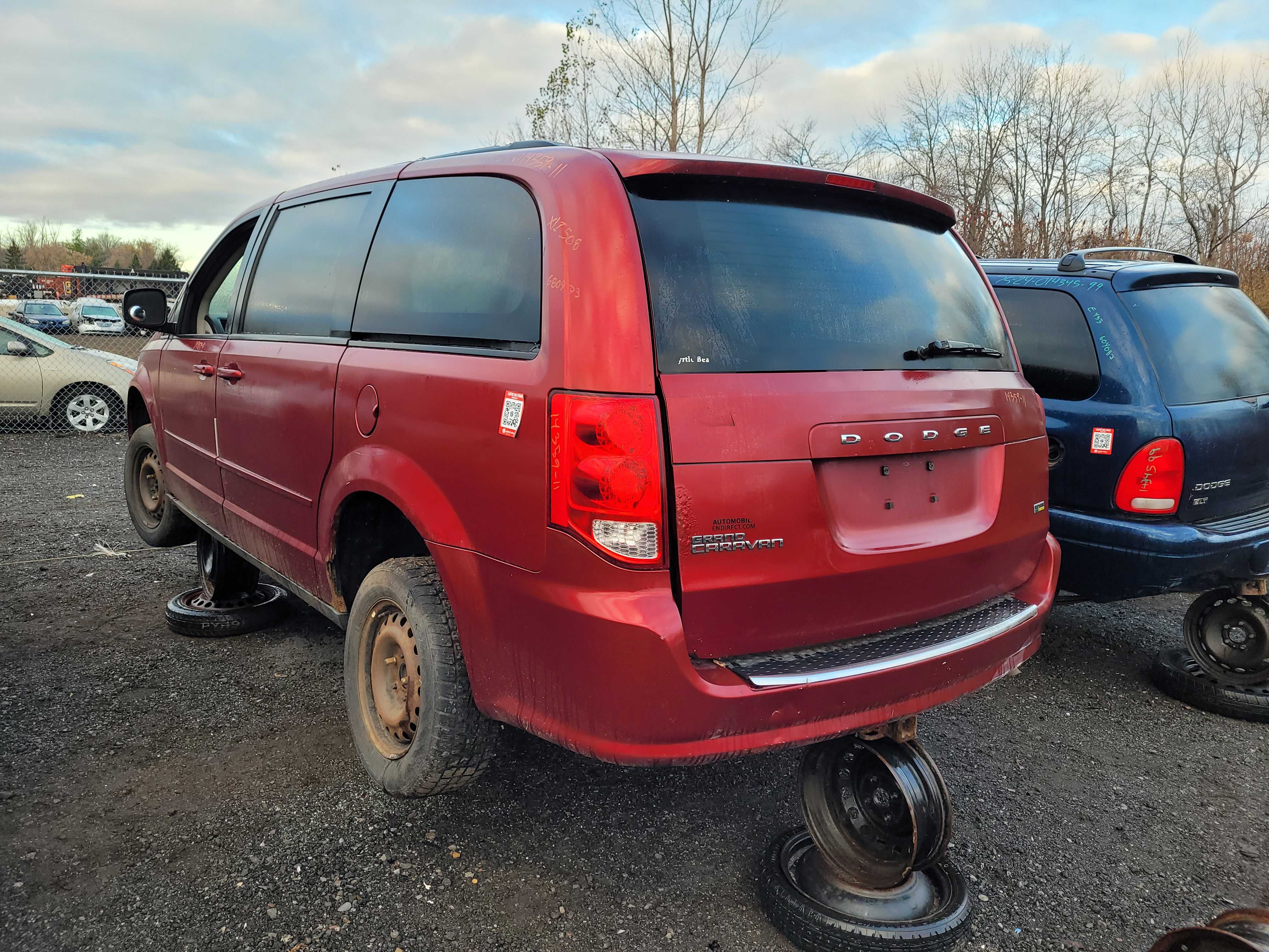 DODGE GRAND CARAVAN 2011