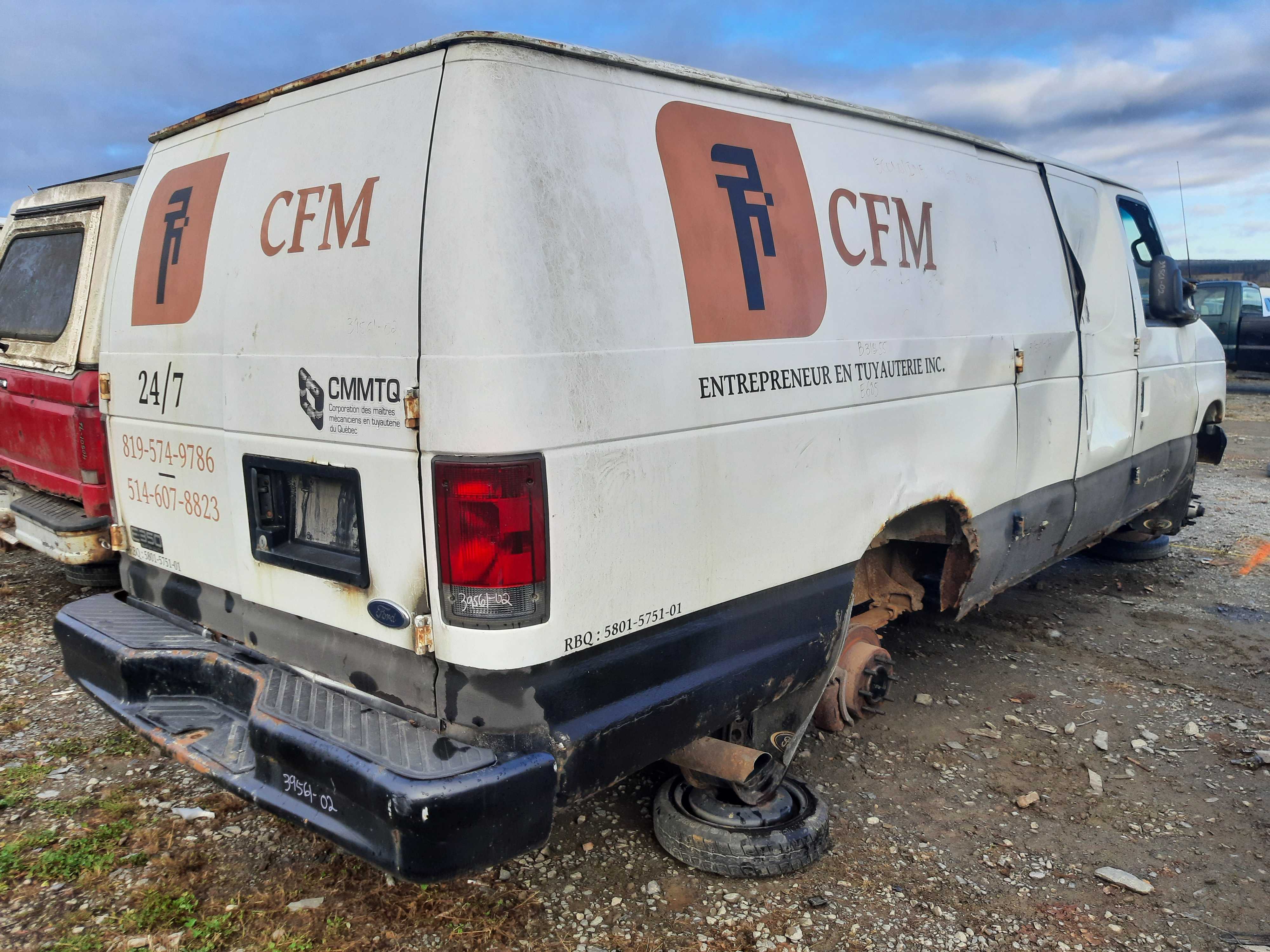 FORD ECONOLINE 2002