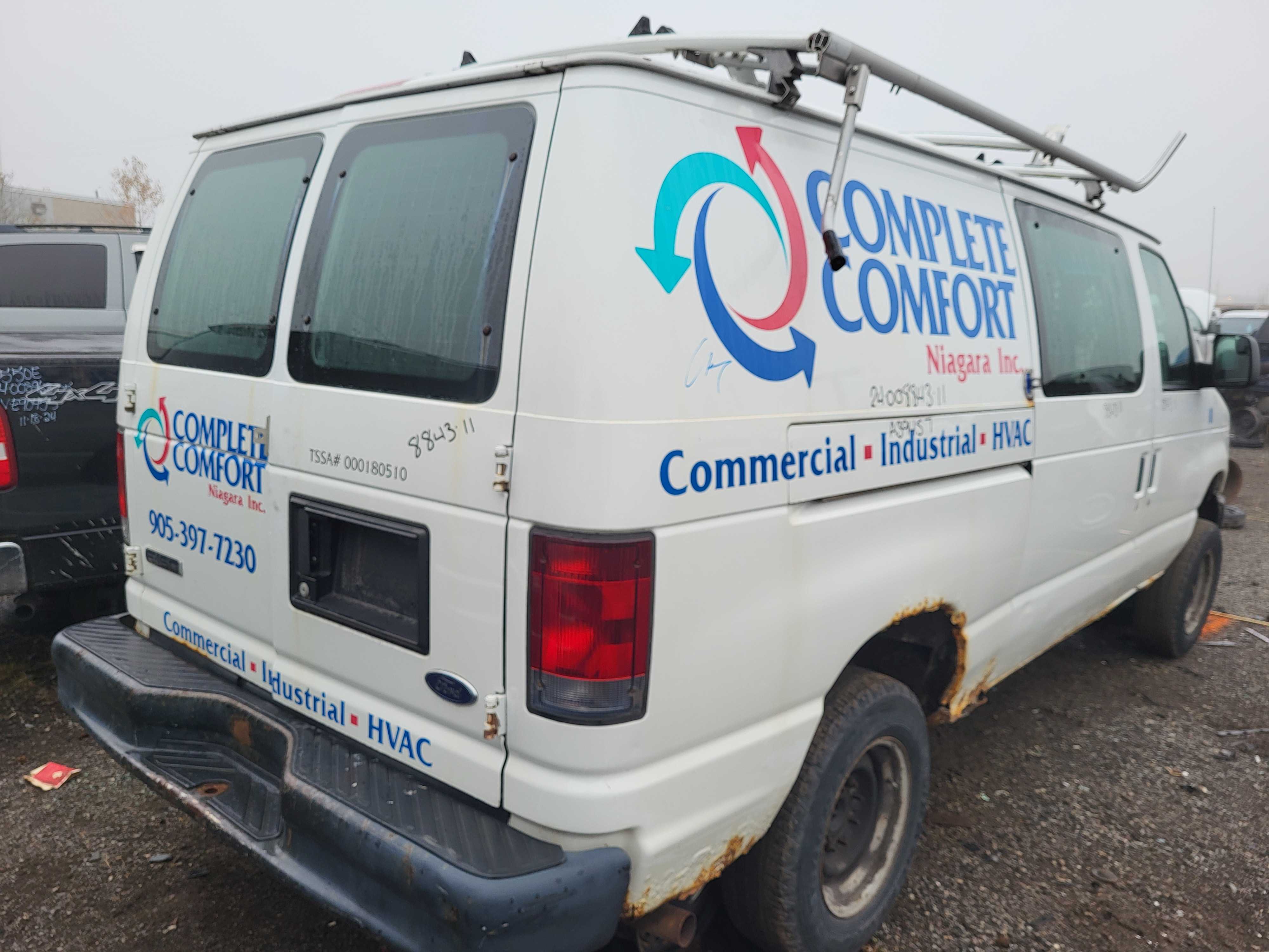 FORD ECONOLINE 2011
