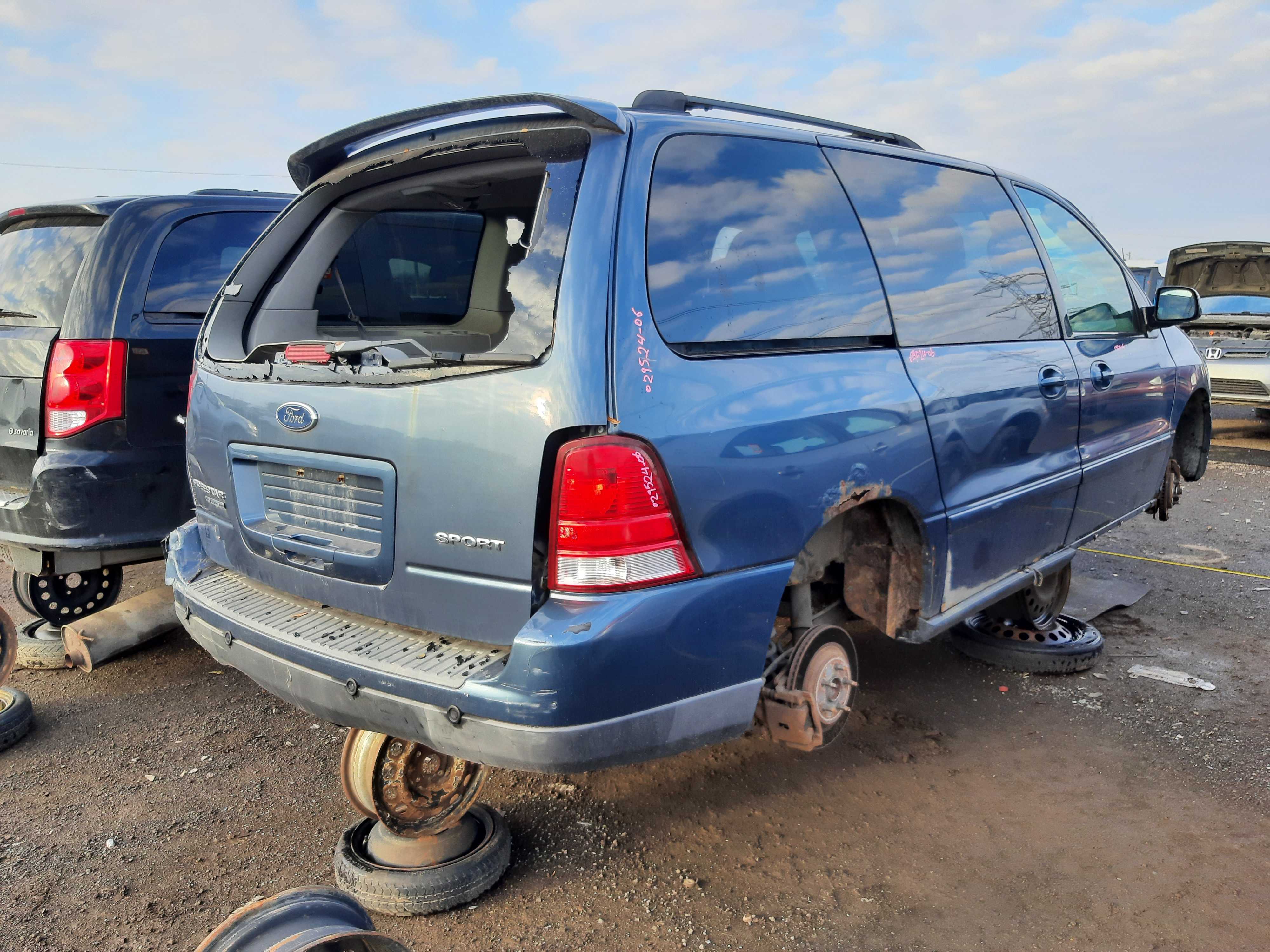 FORD FREESTAR 2006