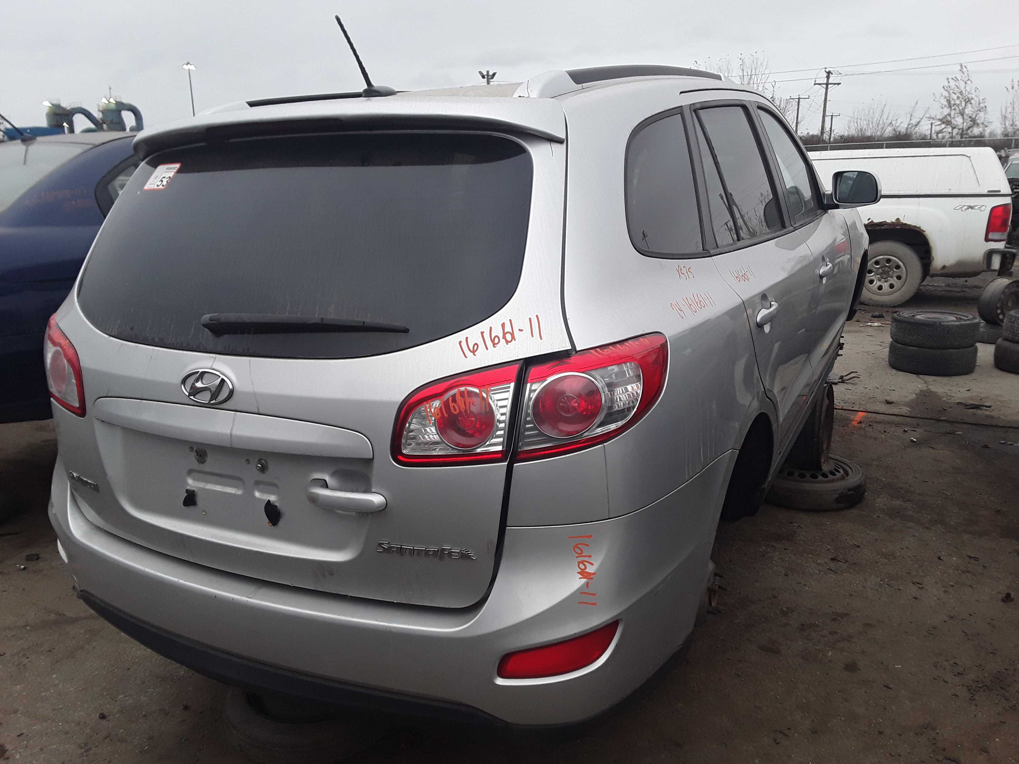 HYUNDAI SANTA FE 2011