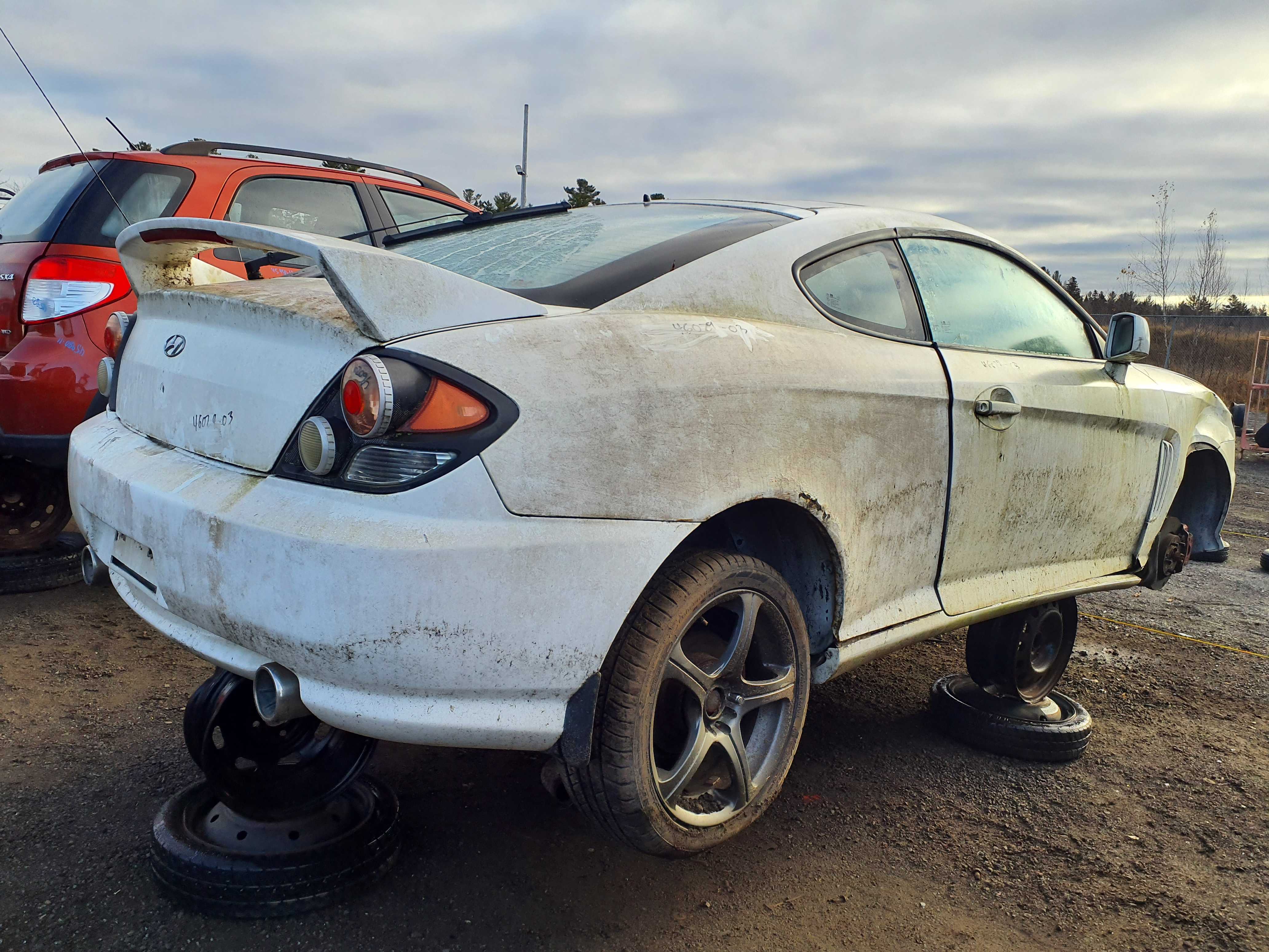 HYUNDAI TIBURON 2003