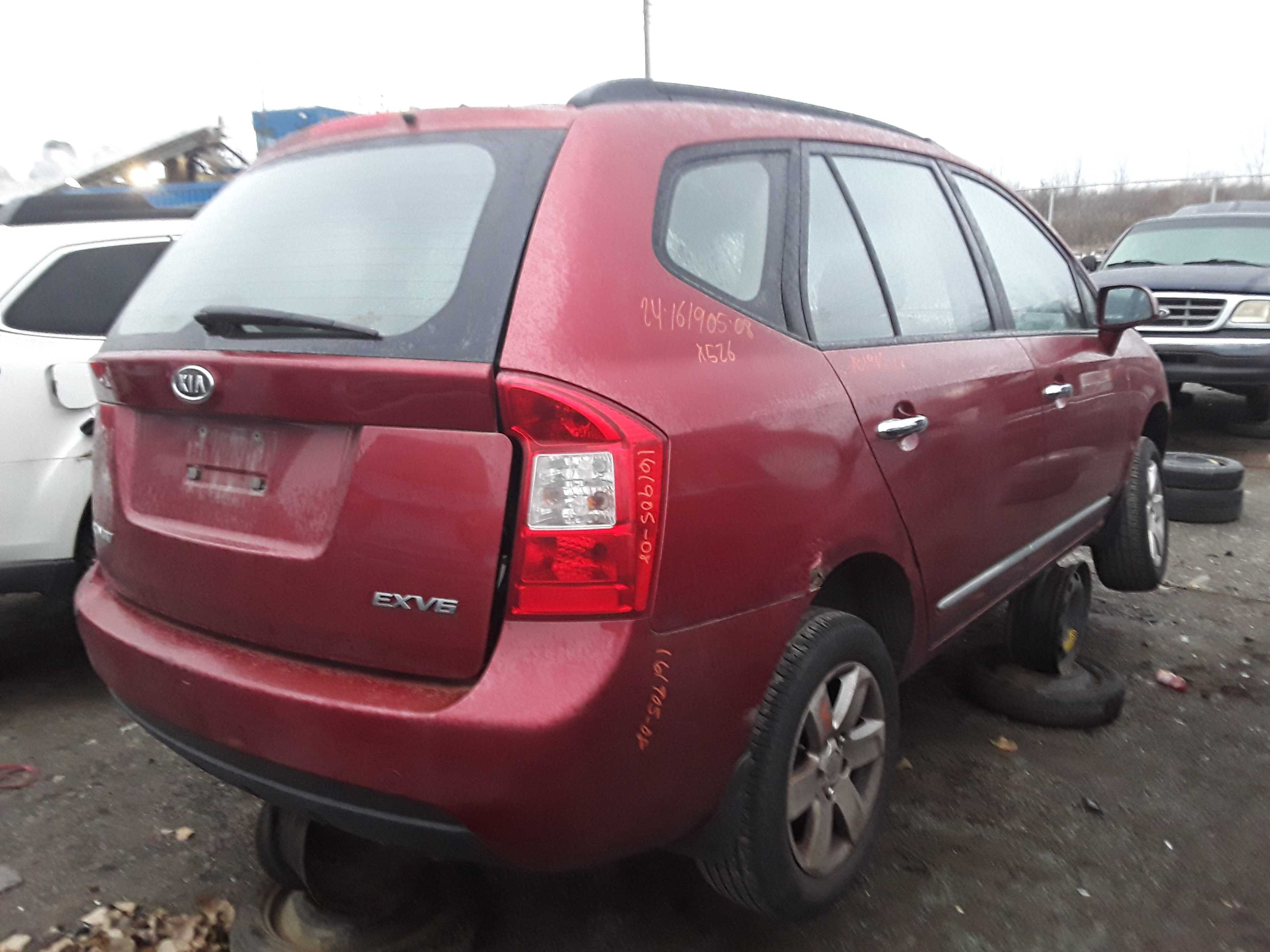 KIA RONDO 2008