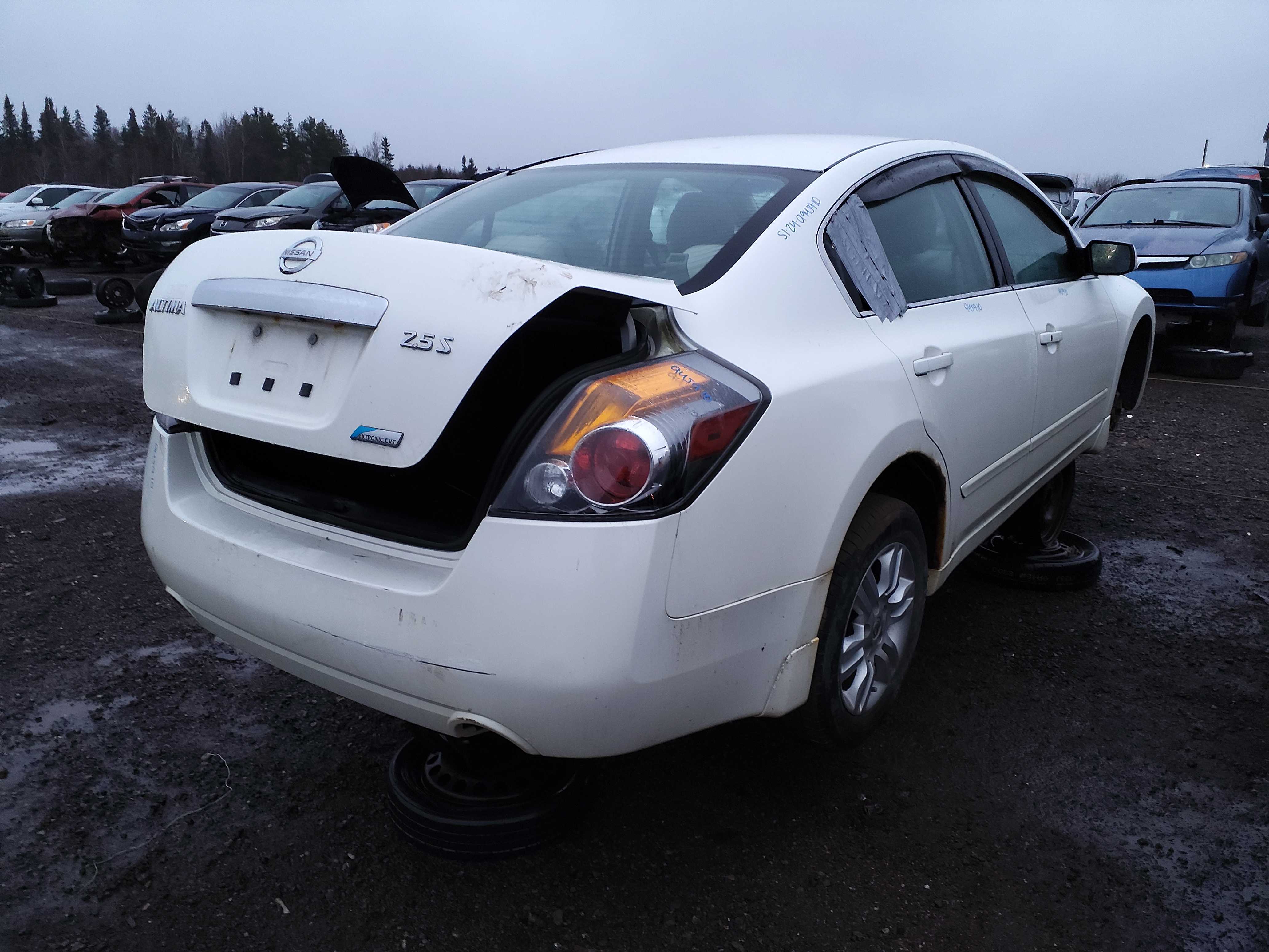 NISSAN ALTIMA 2010