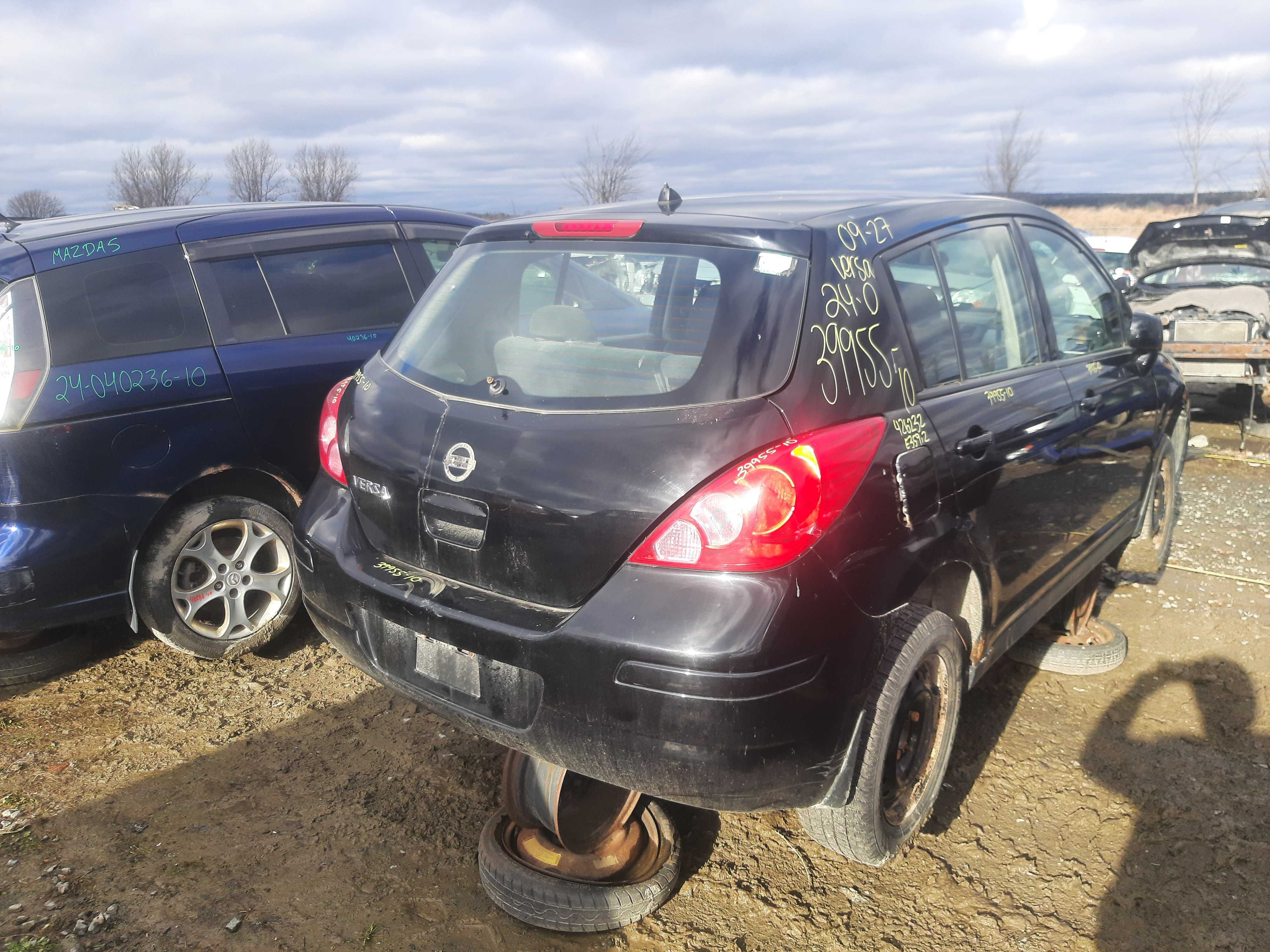 NISSAN VERSA 2010