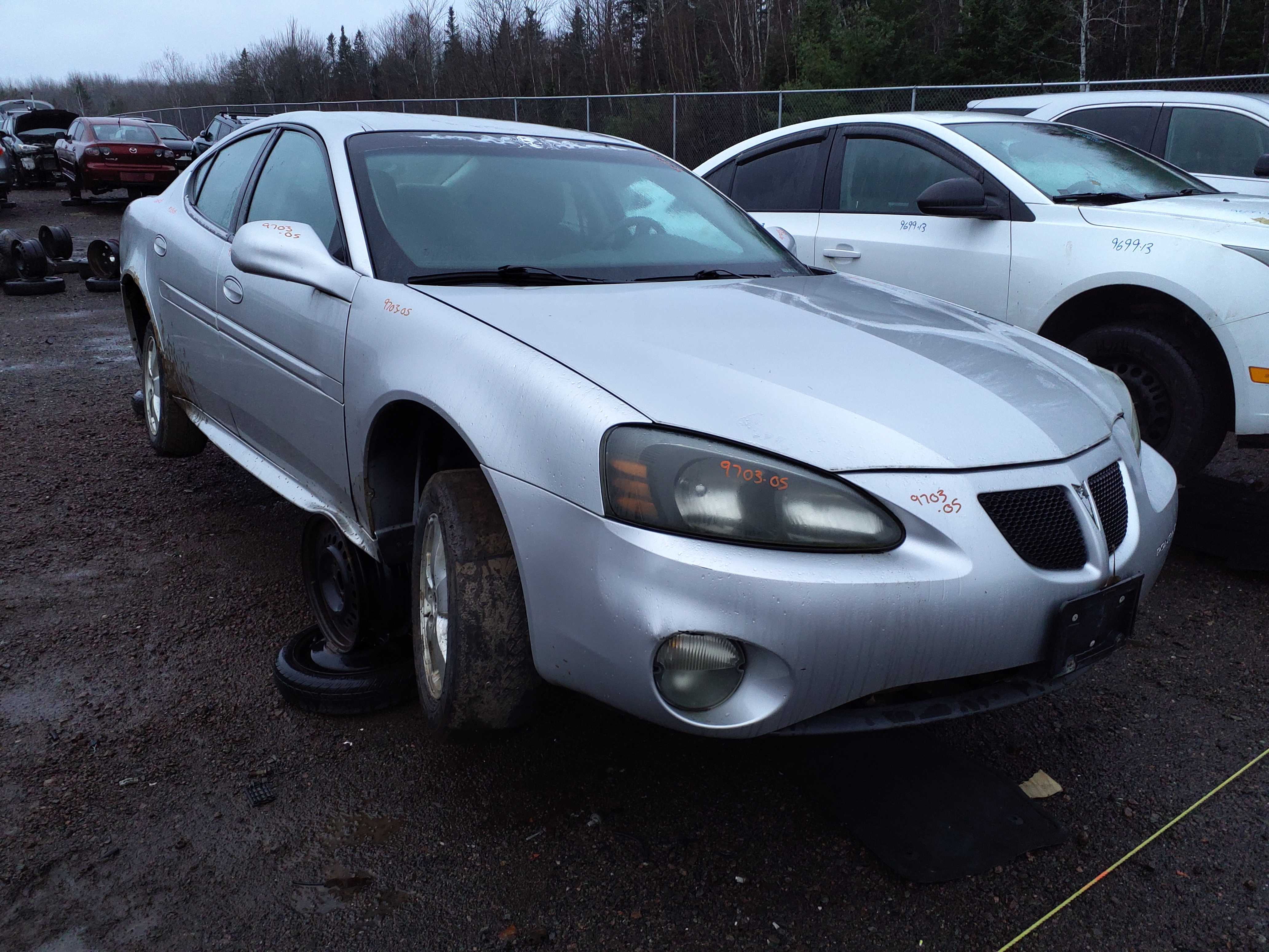 PONTIAC GRAND PRIX 2005